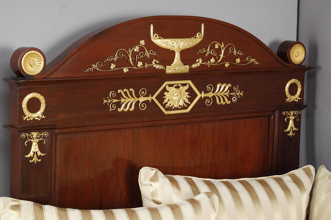 Empire period bed with its canopy For Sale 10