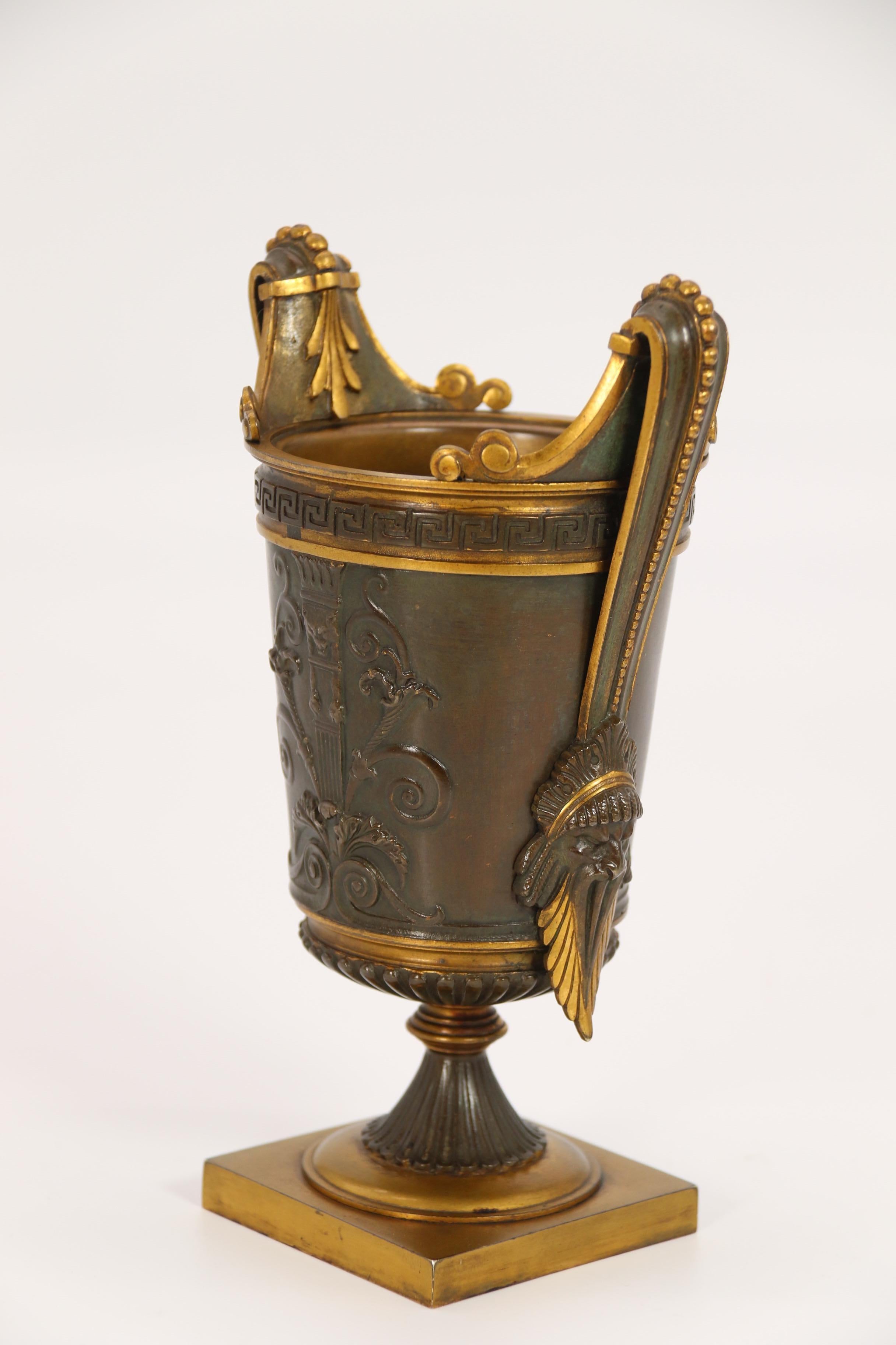 Empire period bronze and ormolu Grecian style pair of classical urns, circa 1830 For Sale 5