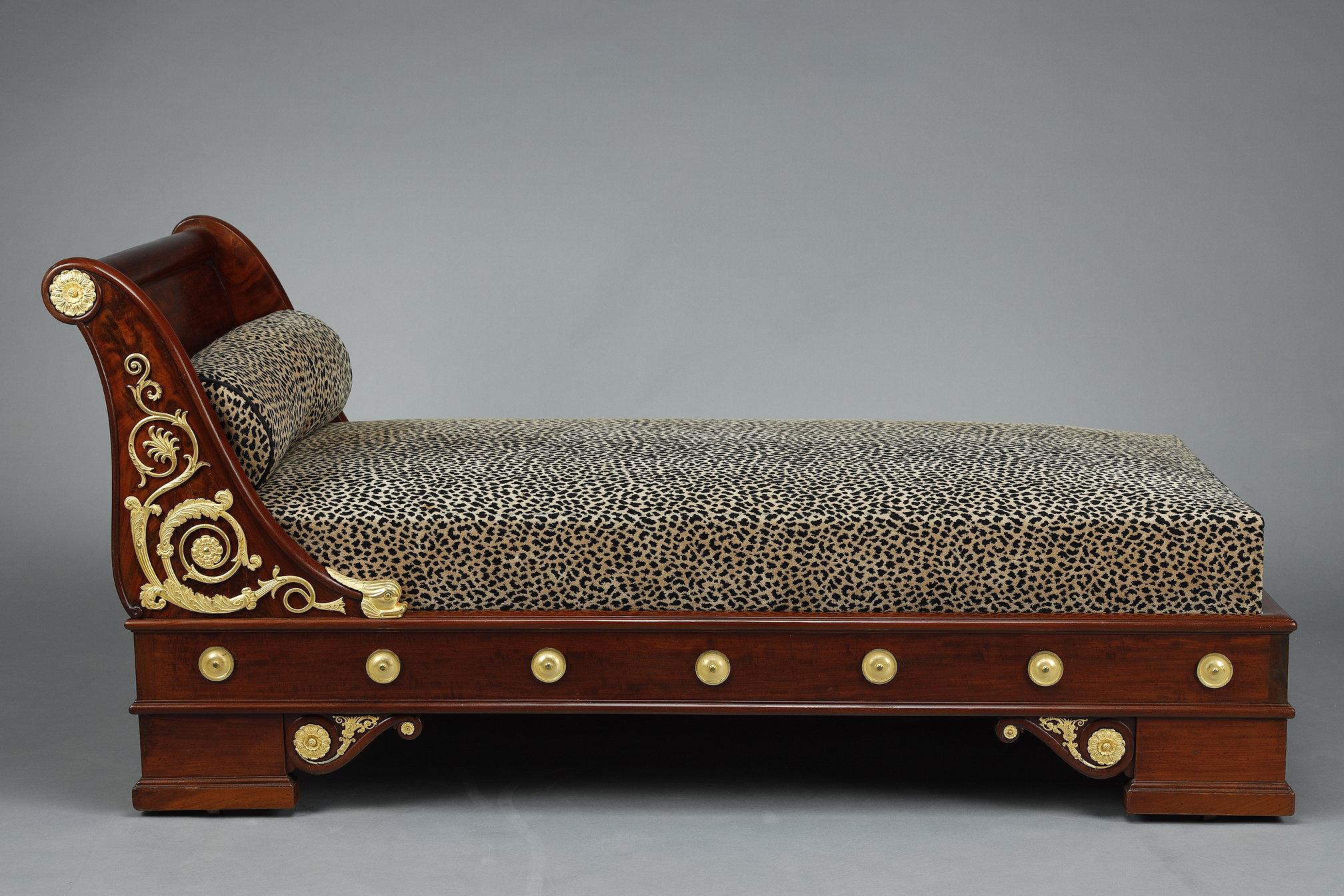 Veneer Empire period Day Bed, from the designs of Percier & Fontaine  For Sale