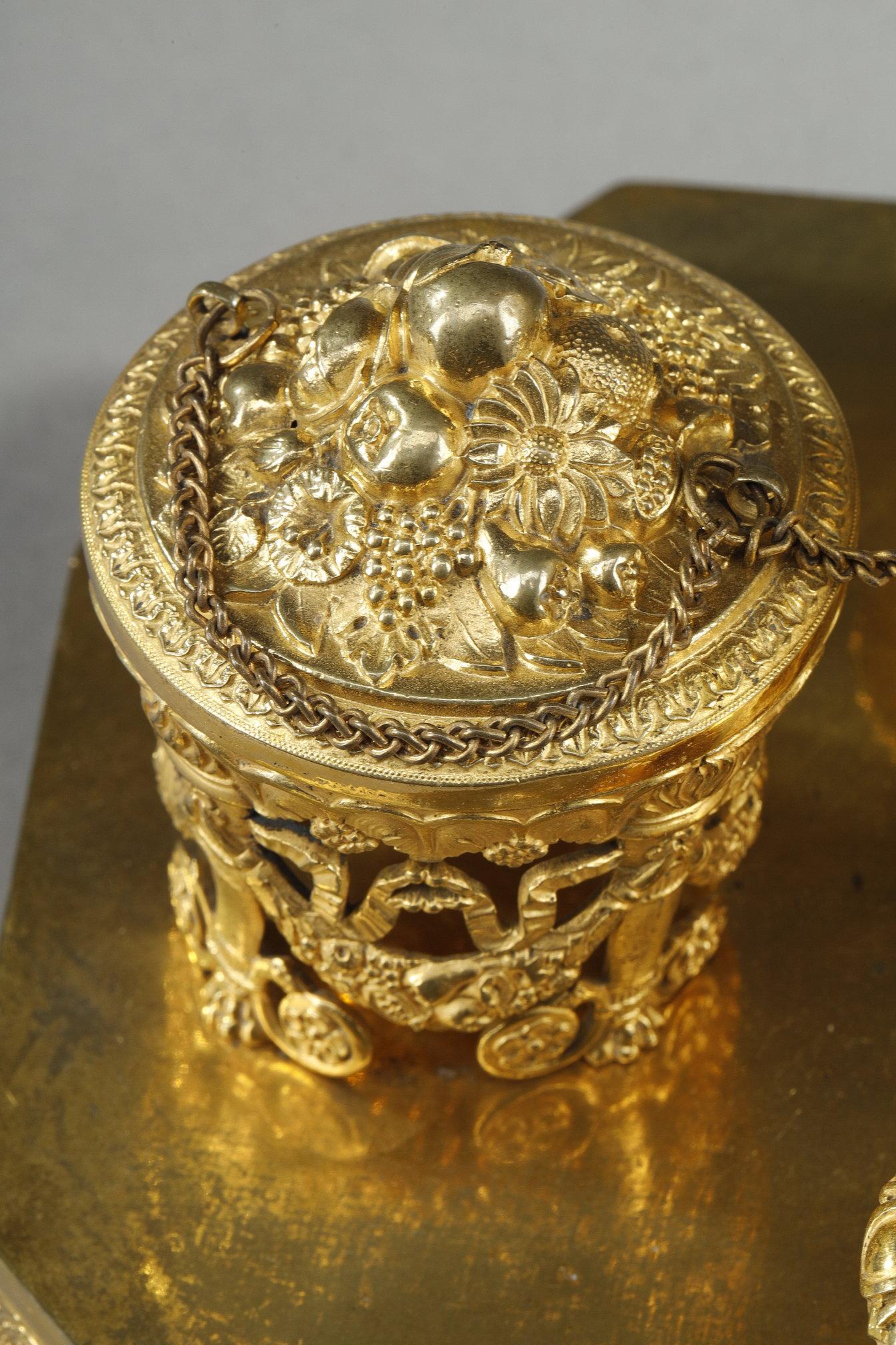 Obelisken-Tintenfass aus vergoldeter Bronze der Empirezeit im Angebot 8