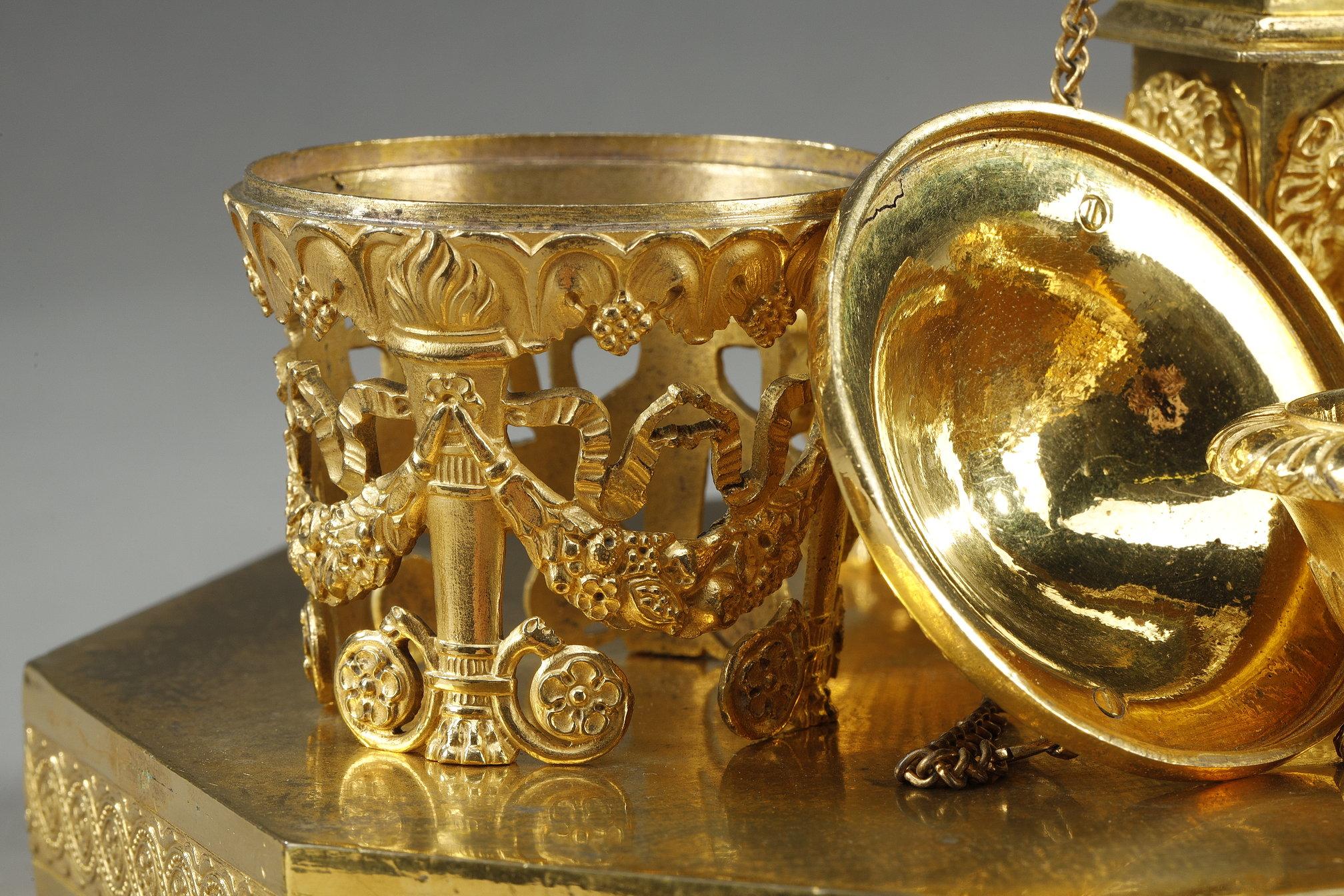 Obelisken-Tintenfass aus vergoldeter Bronze der Empirezeit im Angebot 13