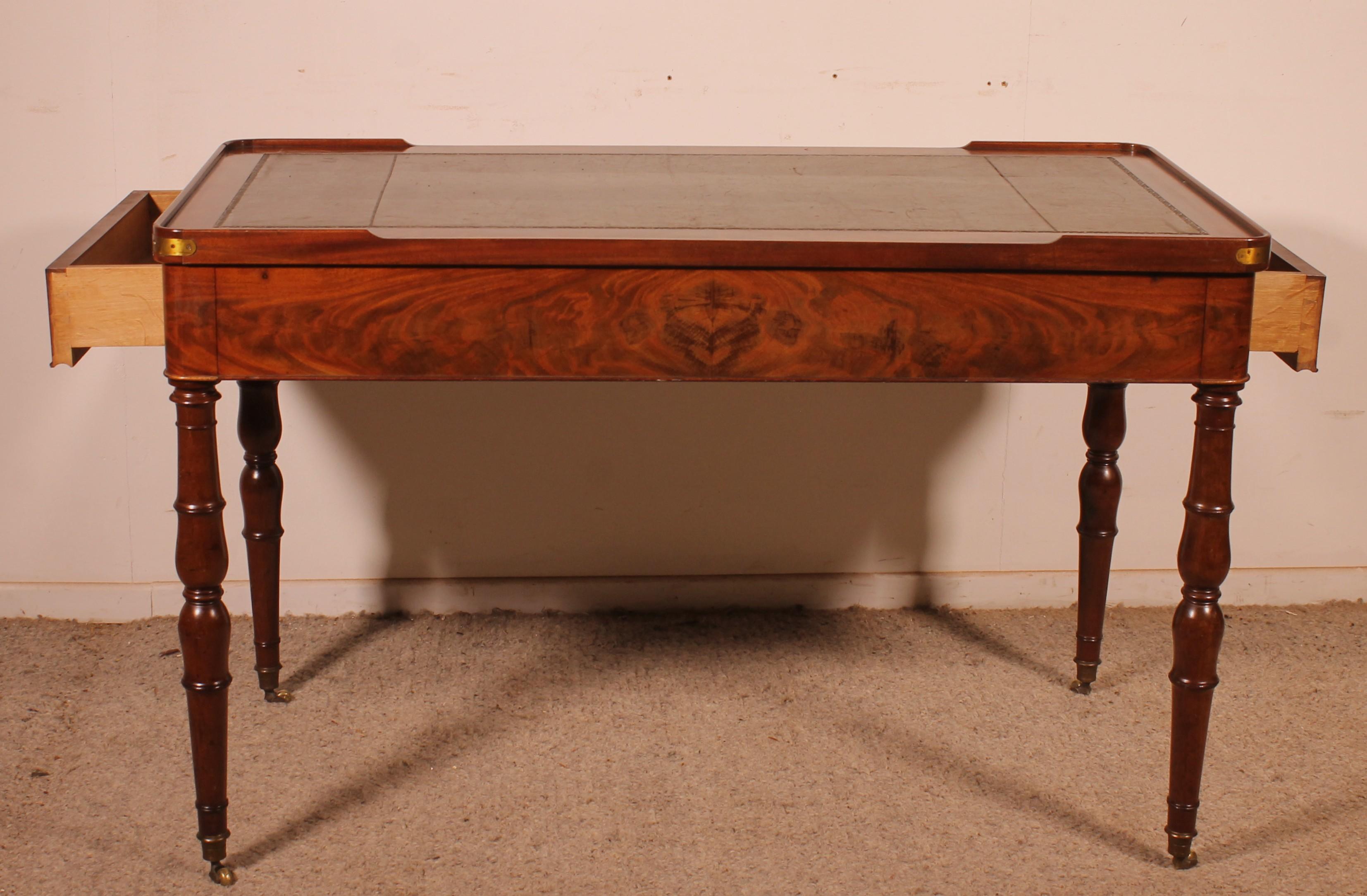 Mesa Tric-trac de Caoba de la Época Imperio Francés en venta