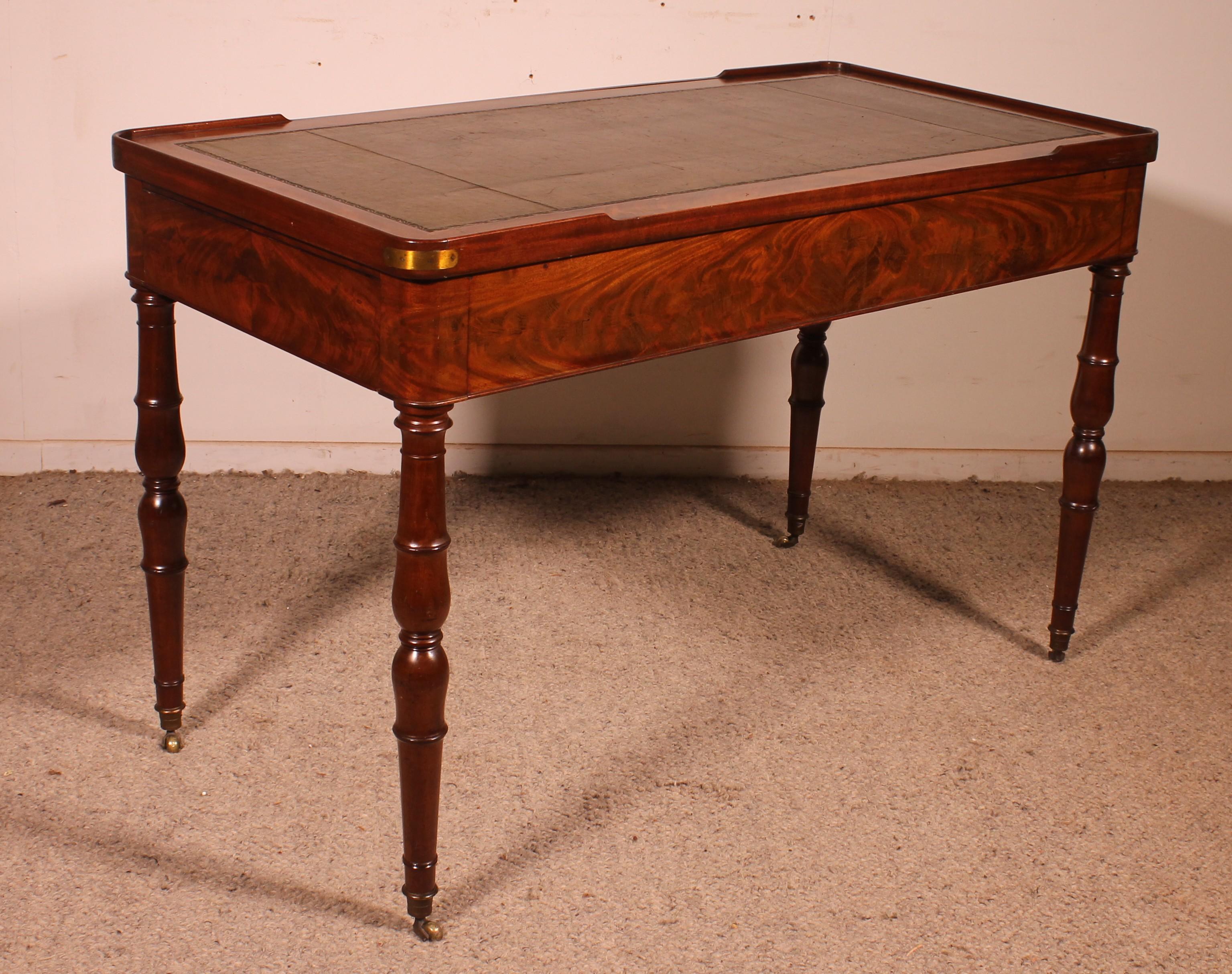 Mesa Tric-trac de Caoba de la Época Imperio en venta 1