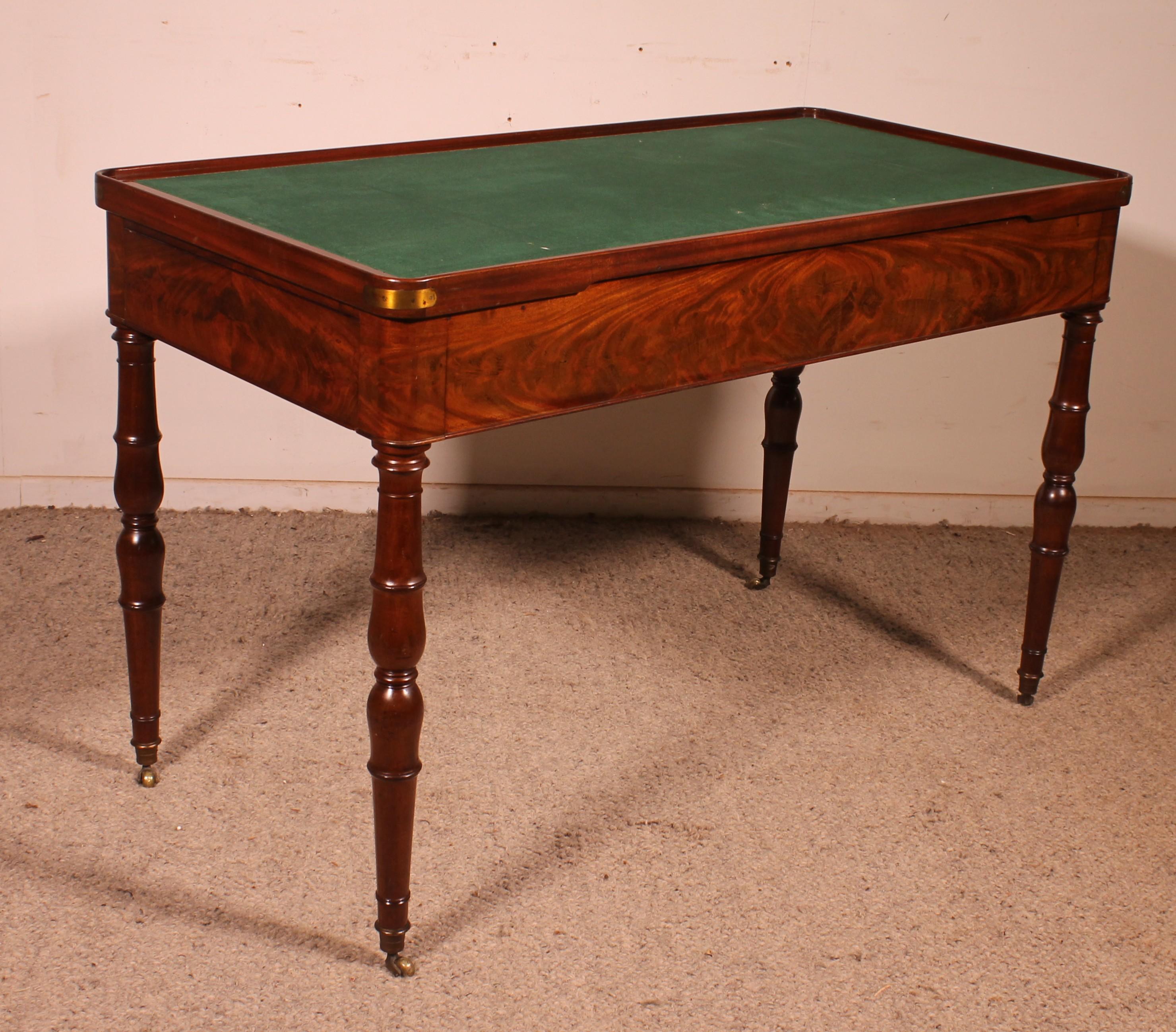 Mesa Tric-trac de Caoba de la Época Imperio en venta 2