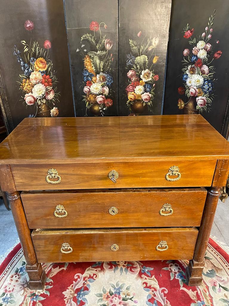 Empire Period Solid Walnut Chest of Drawers, circa 1810 For Sale 1