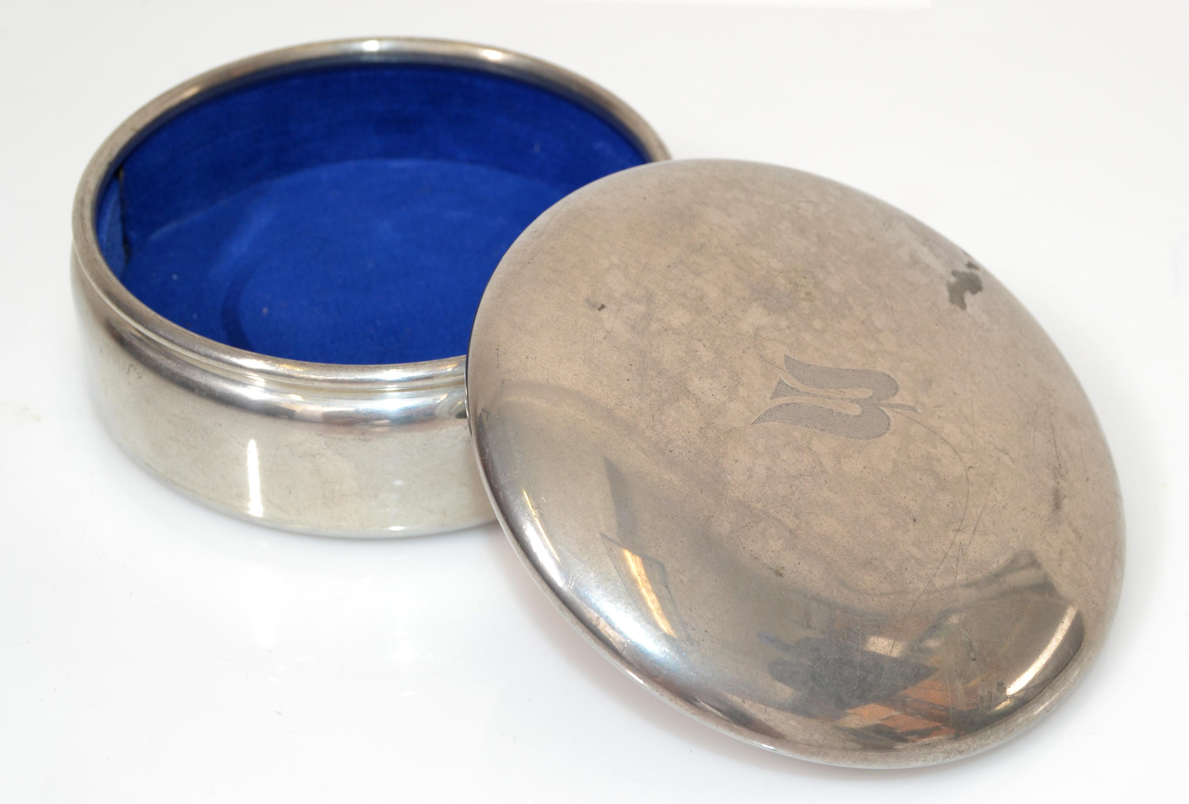 Empire Pewter 701 Covered Trinket Ring Dish Decorative Box Blue Velvet Inlaid 89 In Good Condition For Sale In Miami, FL