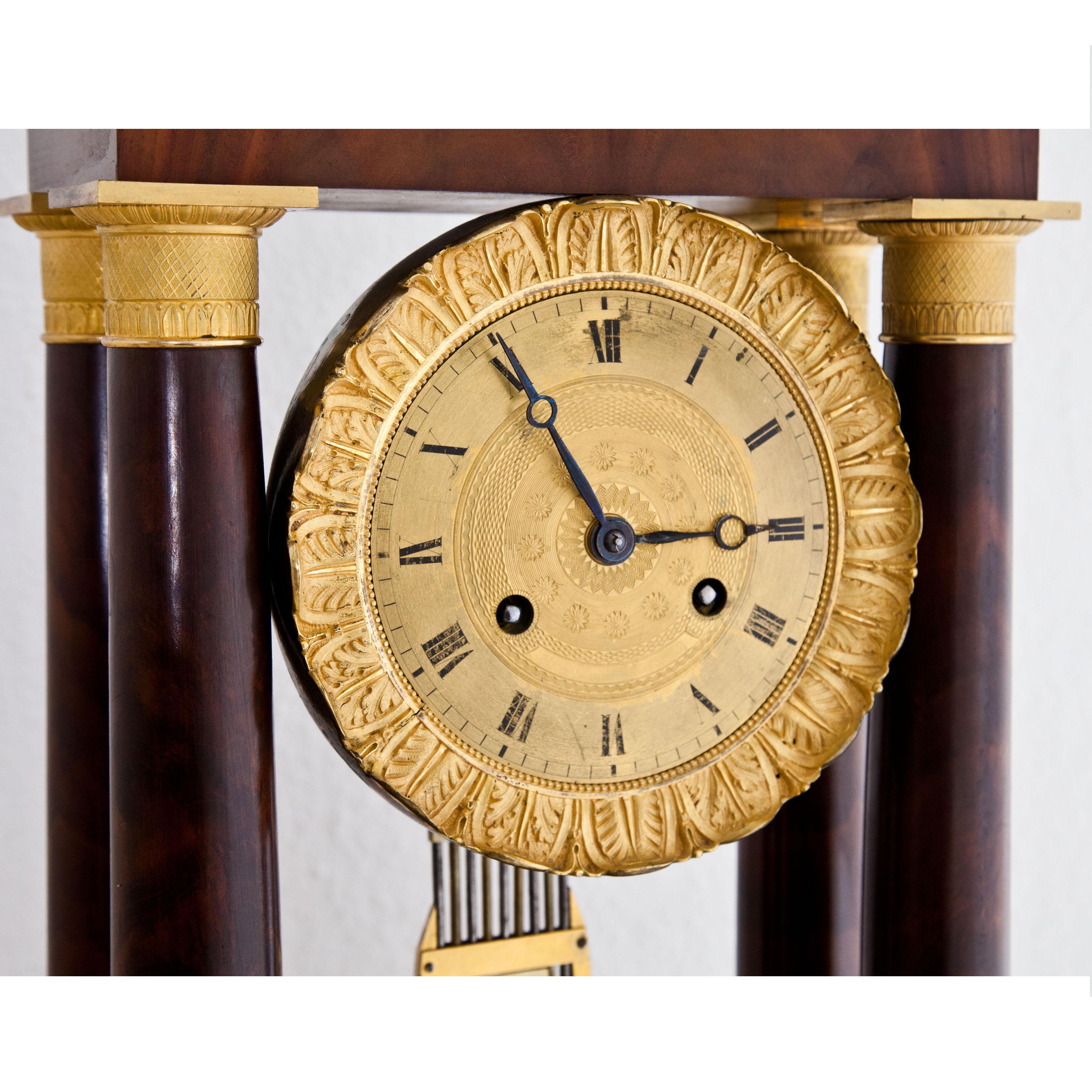 Portal-Uhr des Empire, Frankreich, frühes 19. Jahrhundert im Angebot 3
