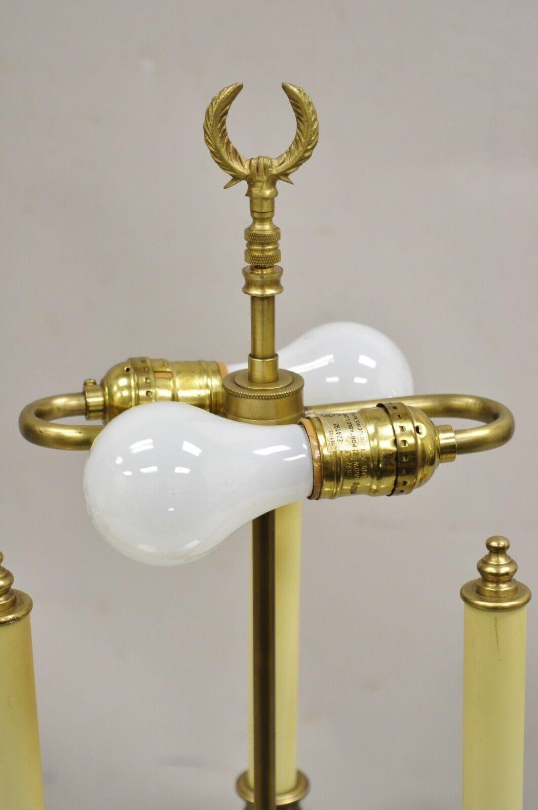Lámpara de Sobremesa Bouillotte de Latón Estilo Imperio Regencia con Cisnes (A) en venta 1