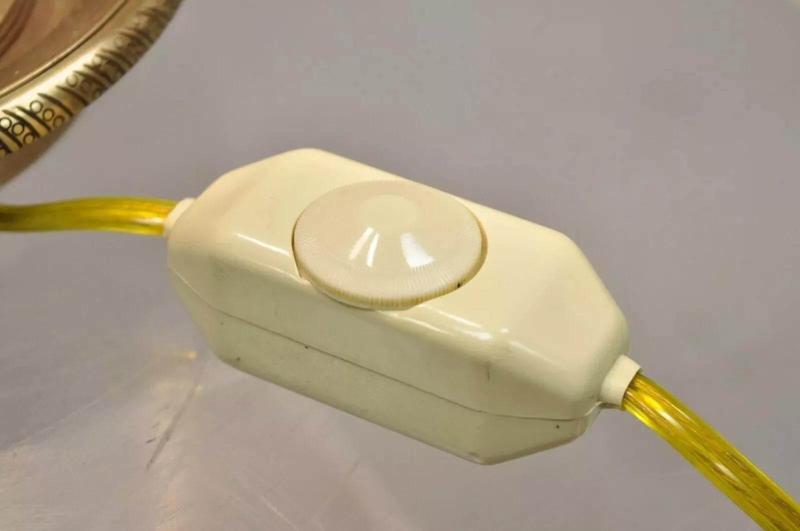 Lámpara de Sobremesa Bouillotte de Latón Estilo Imperio Regencia con Cisnes (B) en venta 4