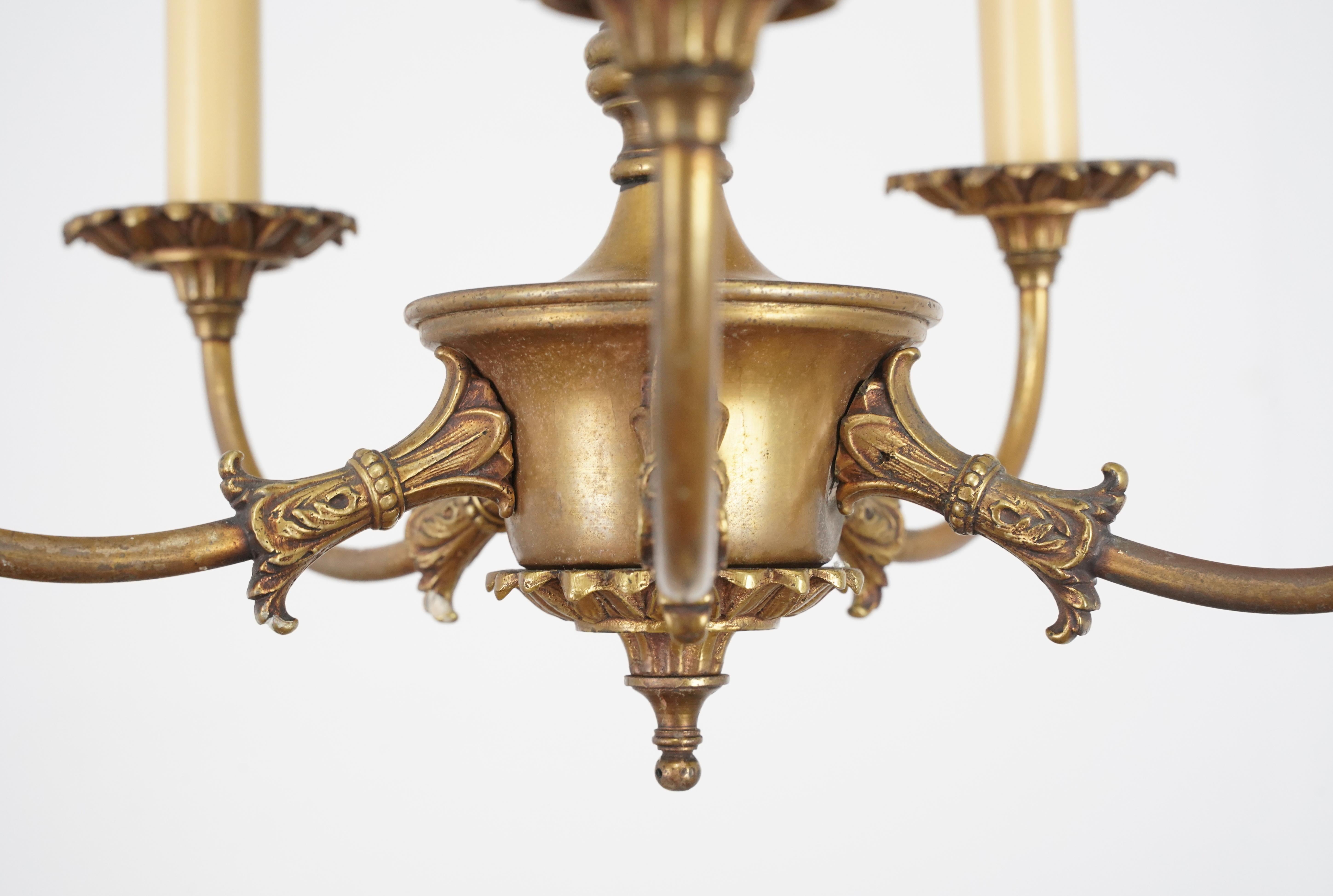 20ième siècle Empire Revival Bronze 5 Arm Chandelier en vente