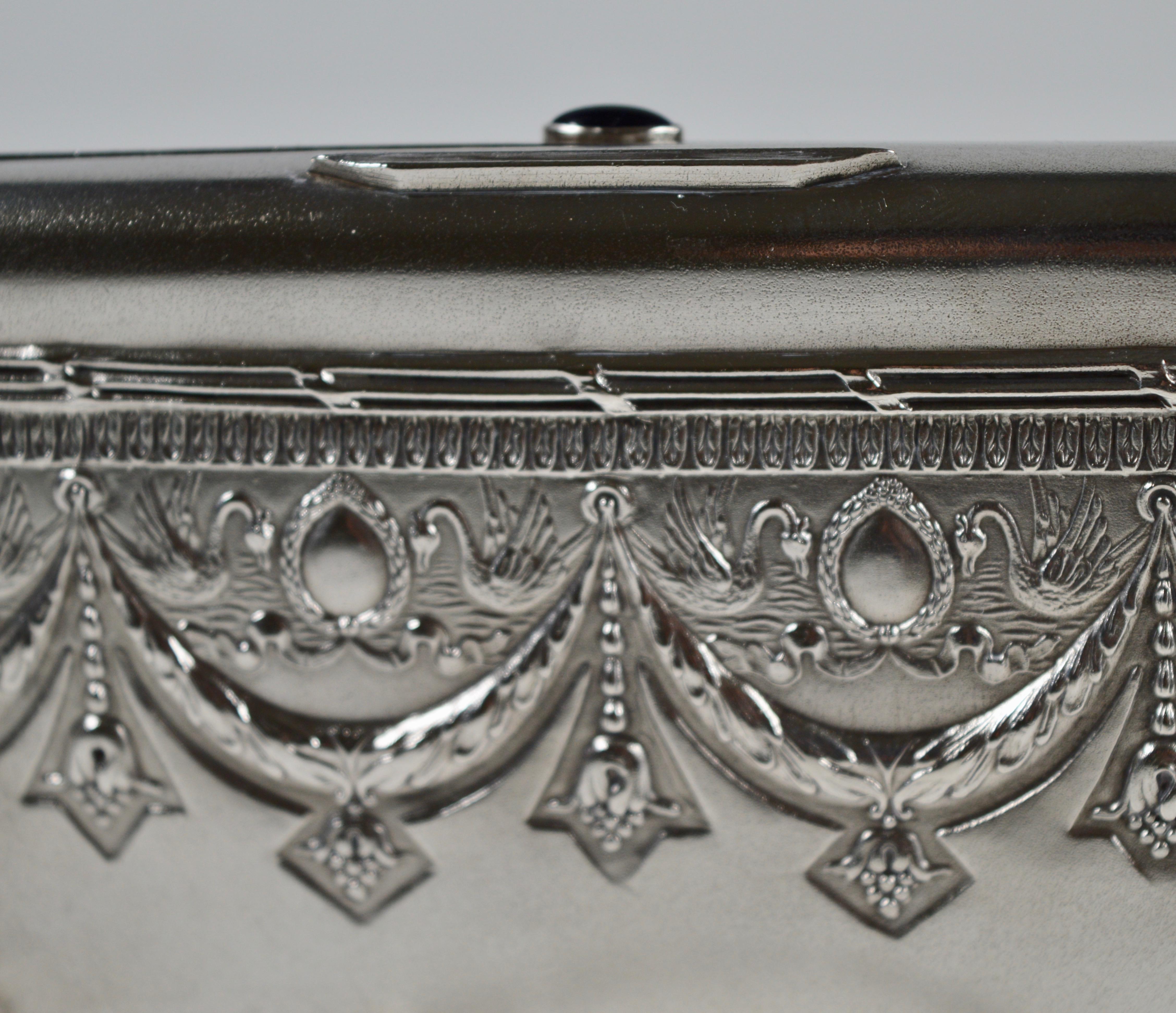 Empire Revival Russian Silver Evening Bag  In Good Condition For Sale In London, GB