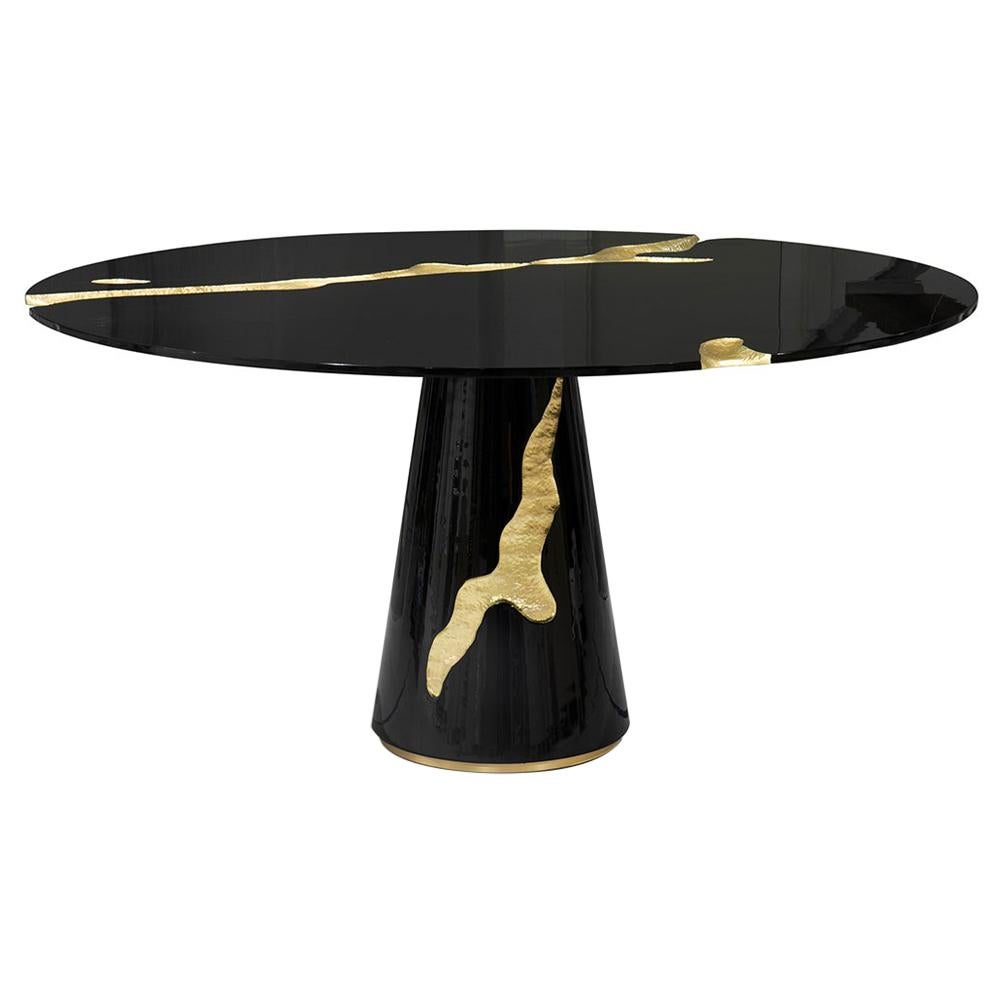 Lapiaz Round Dining Table in Black Lacquer For Sale