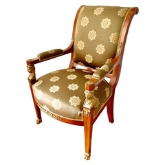 Empire Empire-Fauteuil de Bureau aus Seidenholz mit Figuren aus vergoldeter Bronze, 19. Jahrhundert