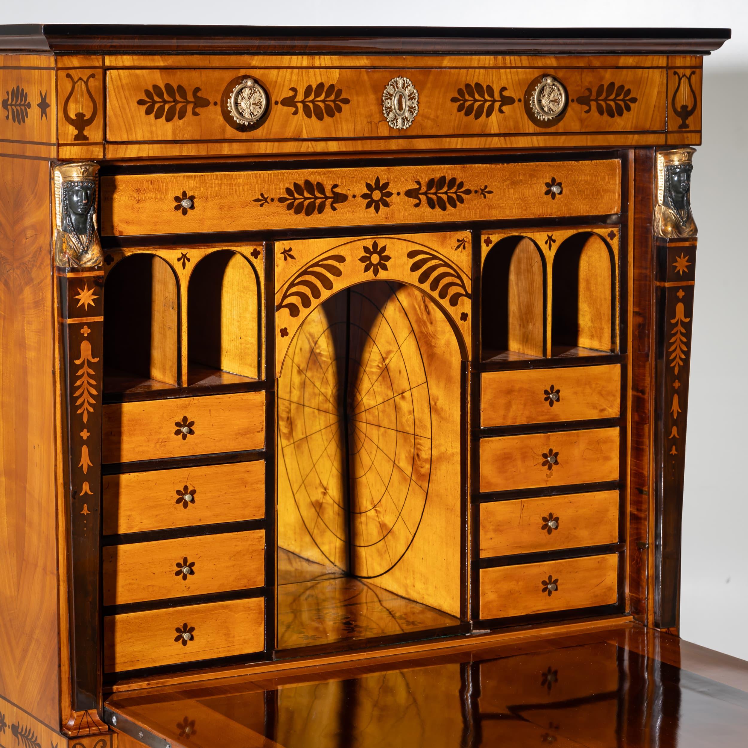 Début du XIXe siècle Secretaire Empire, Vienne, vers 1810/15 en vente