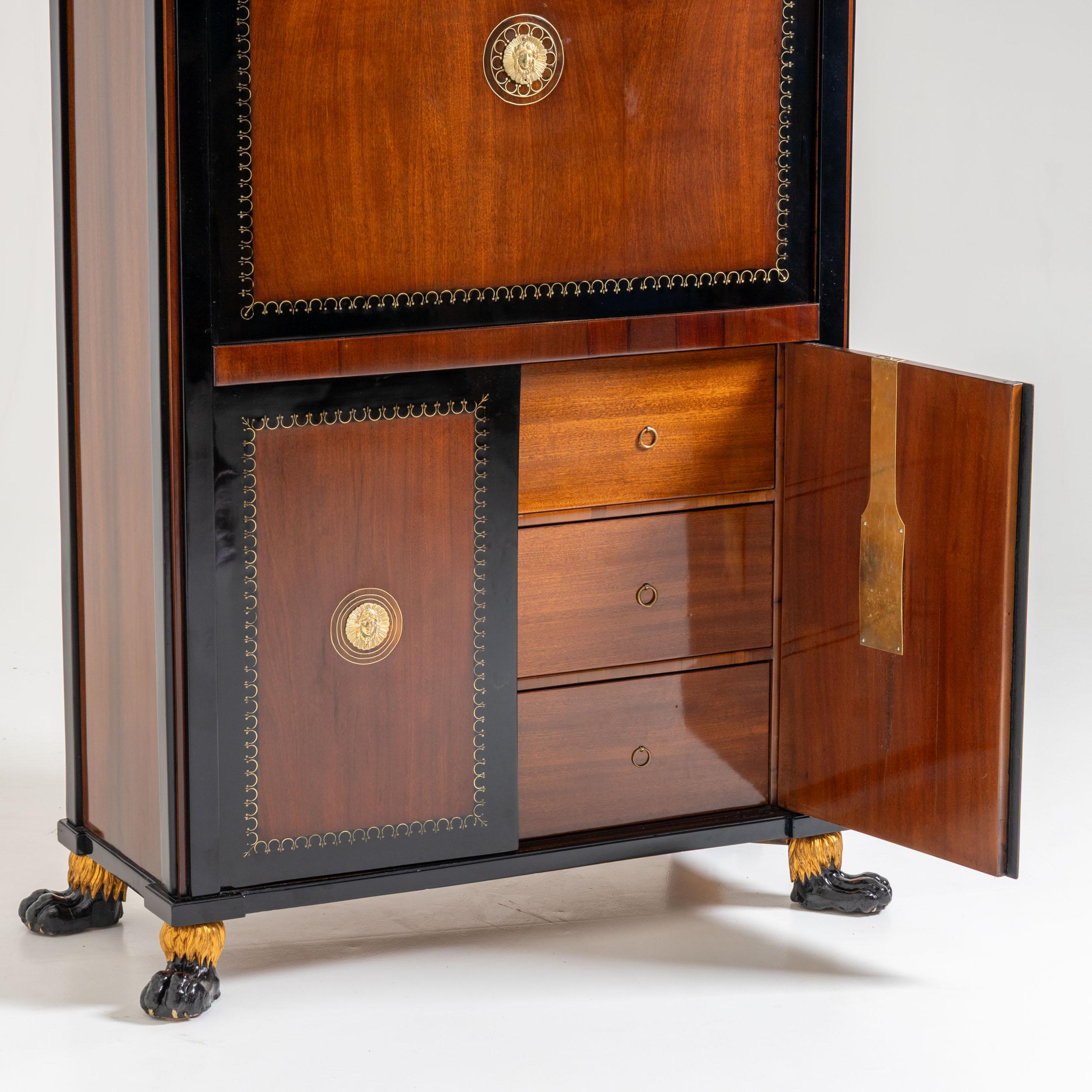 Empire Secrétaire, Vienna, circa 1810 im Zustand „Gut“ im Angebot in Greding, DE