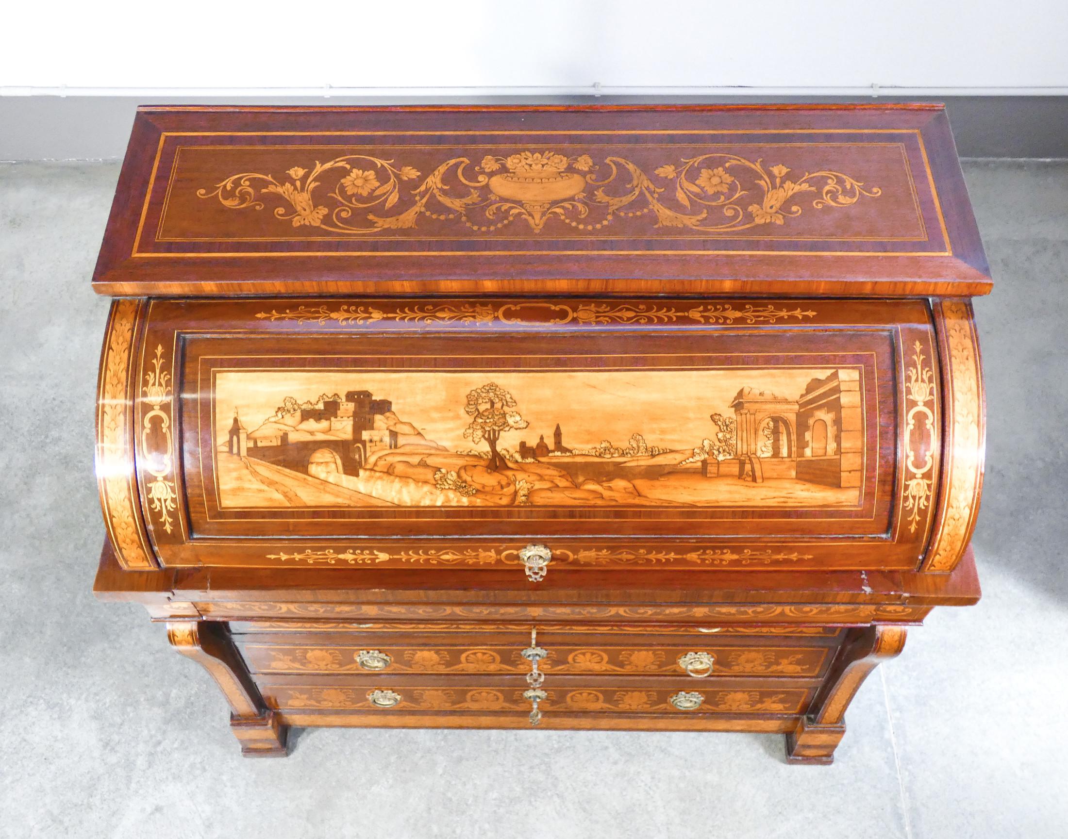 Empire Secretaire with Writing Desk, Richly Inlaid Wood. Italy Late 18th Century In Good Condition For Sale In Torino, IT