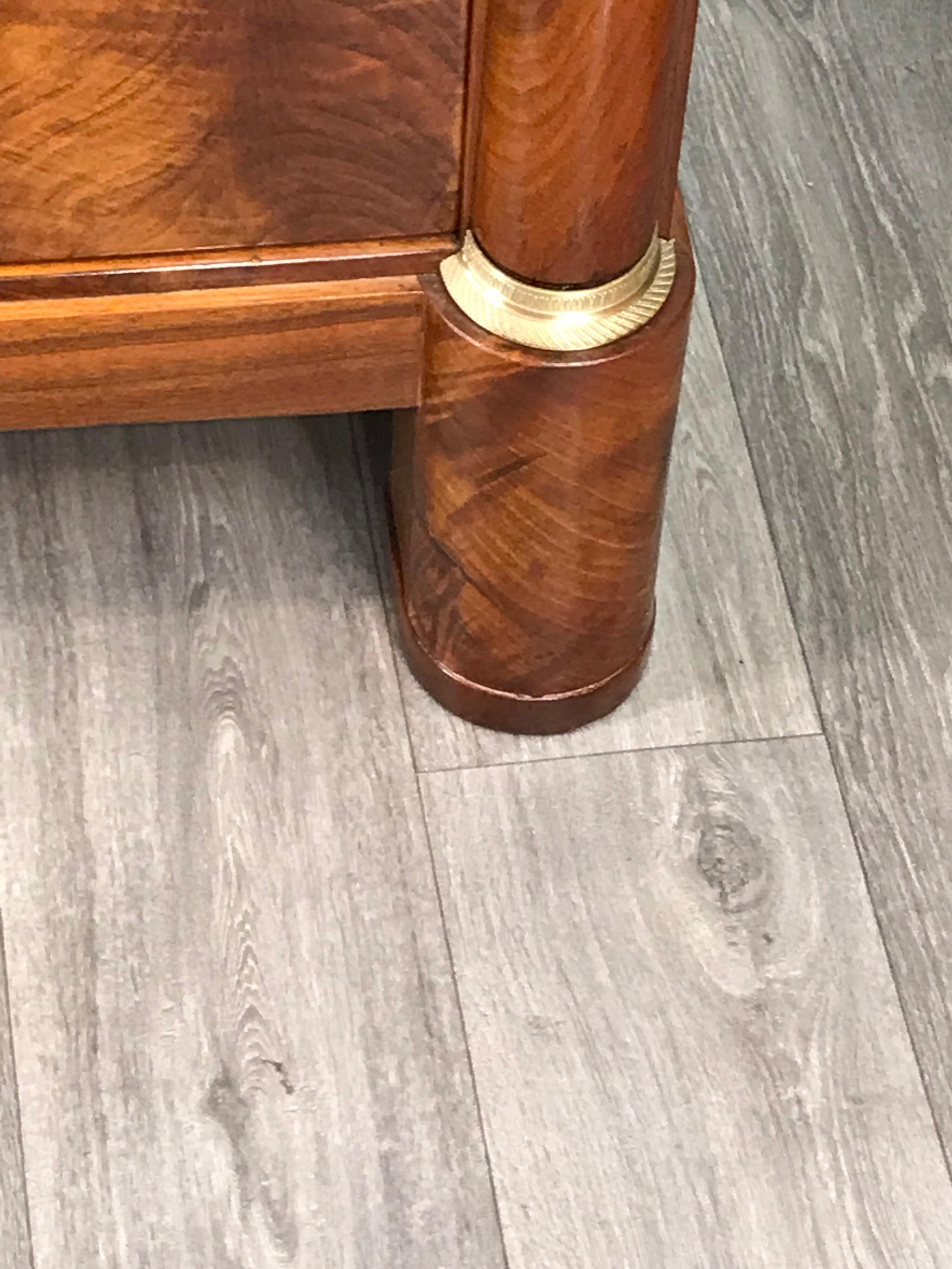 Escritorio secretario imperio, Alemania 1810 Nogal en venta