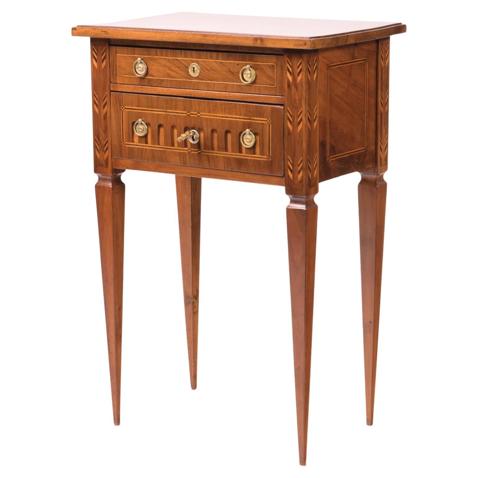 Empire-Beistelltisch mit Schubladen, Westphalia, ca. 1780/90, Nussbaum, Ahorn, Rosenholz im Angebot