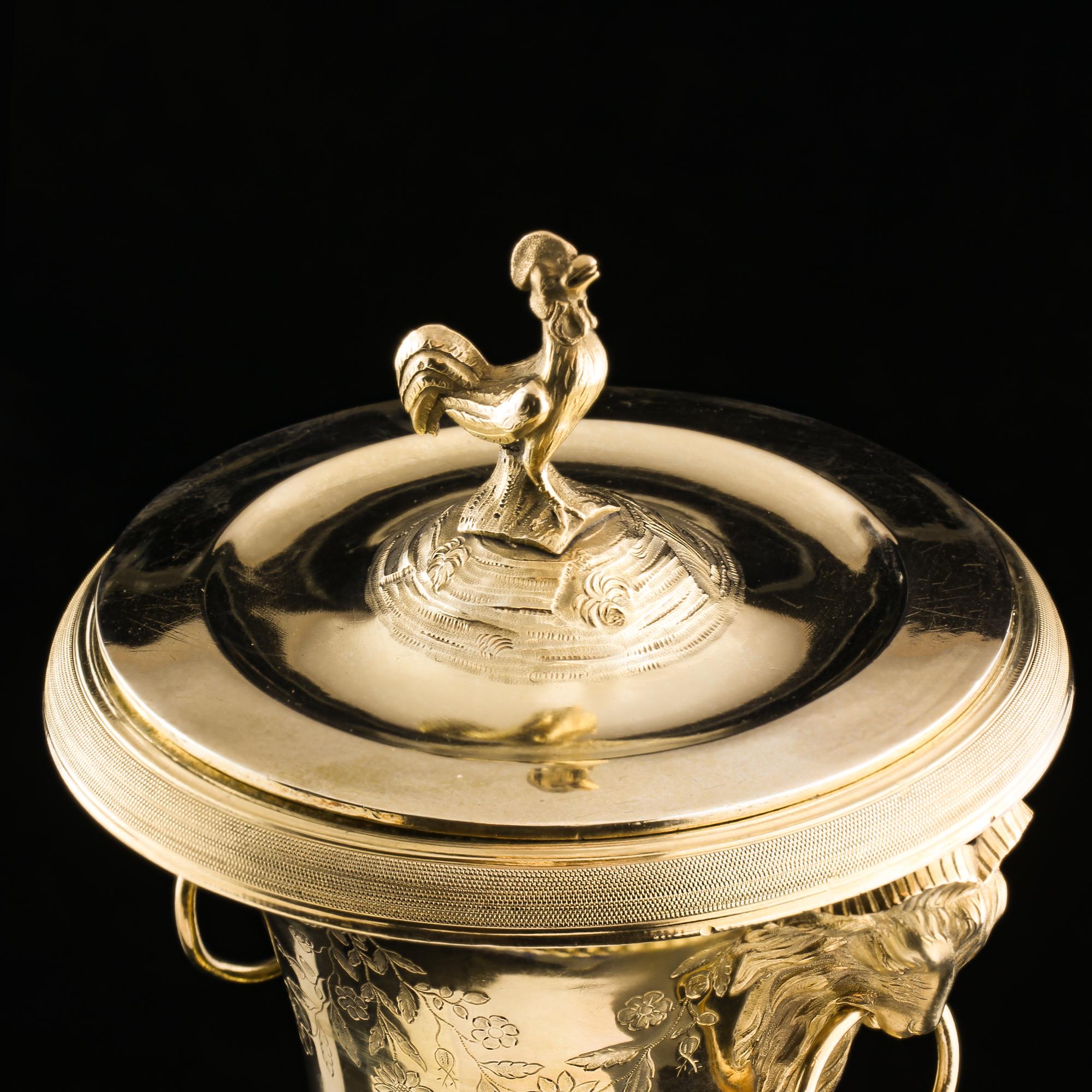 Empire Silver-Gilt Vase and Cover with Rooster Lid, France, 1798-1809 For Sale 8