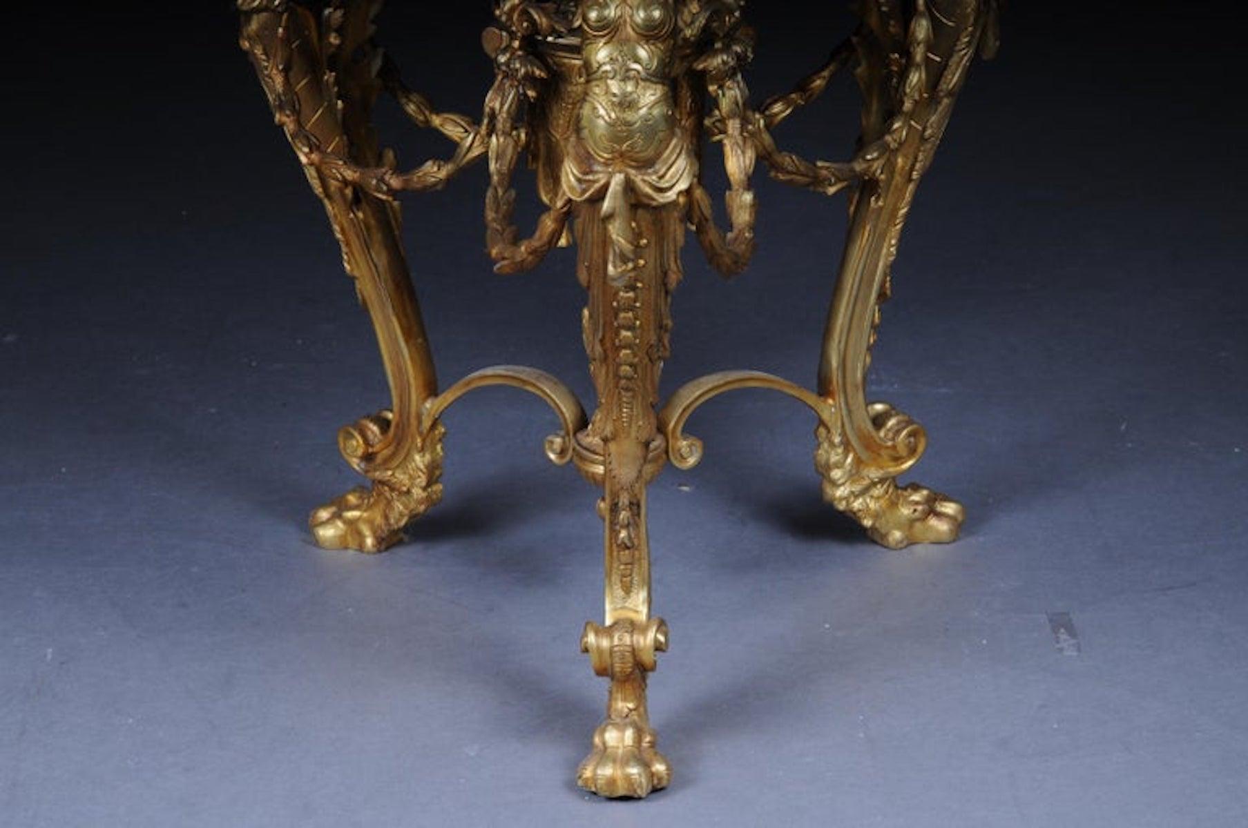 Splendido tavolo da salotto francese Empire, bronzo dorato in vendita 4