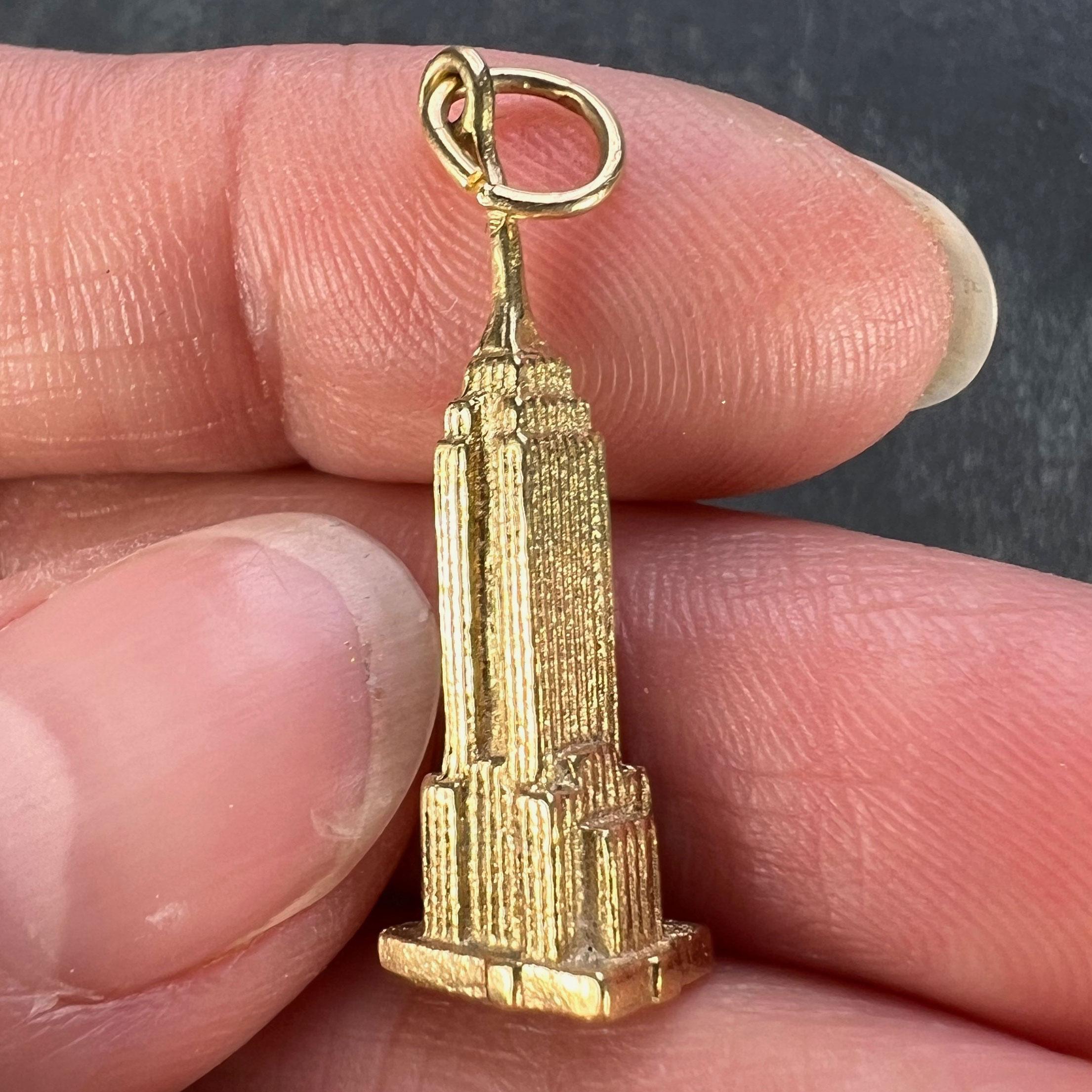 Ciondolo Charm Empire State Building New York in oro giallo 14K 2