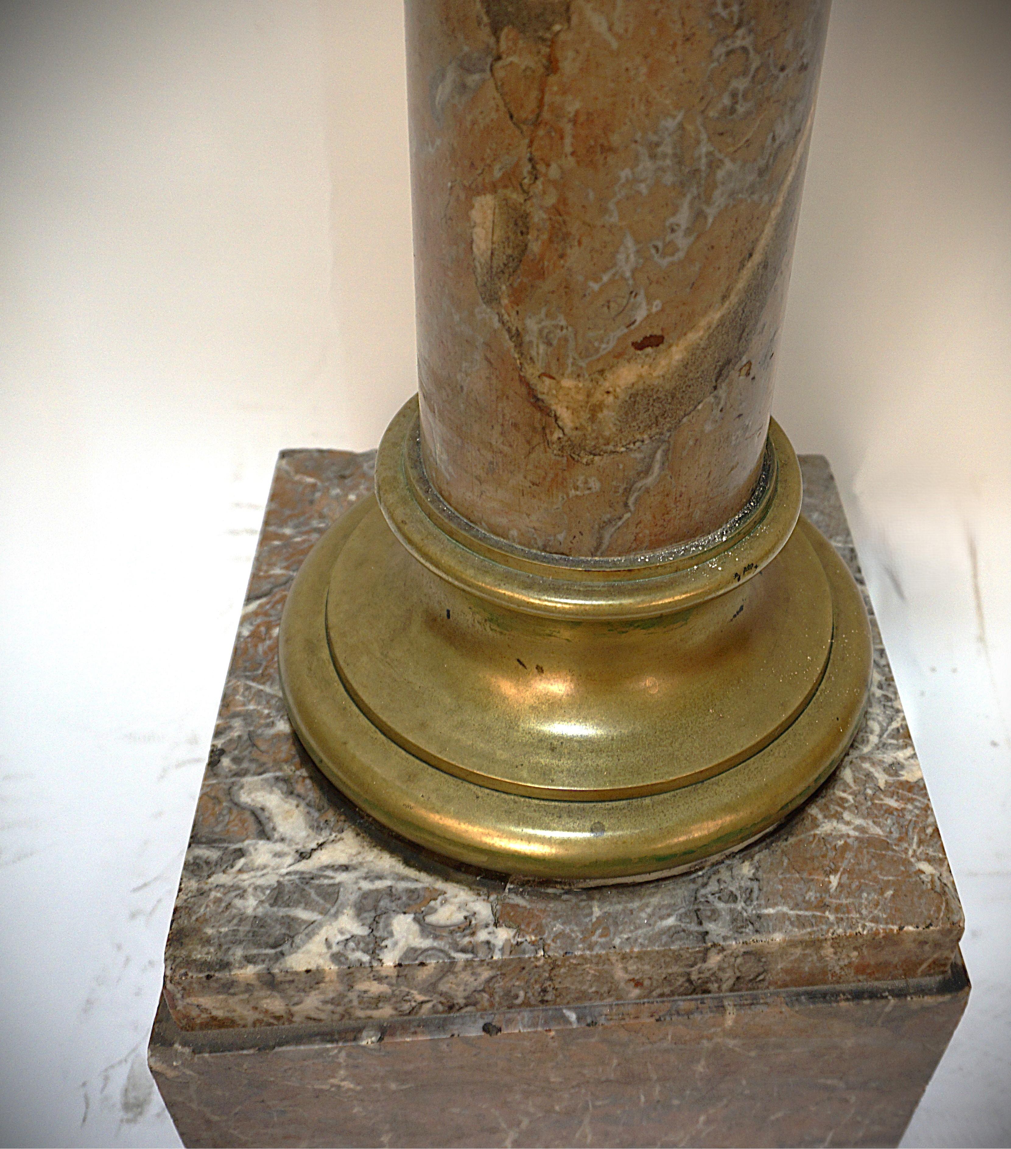Column-Sockel aus Marmor und Bronze im Empire-Stil des 10. Jahrhunderts (19. Jahrhundert) im Angebot