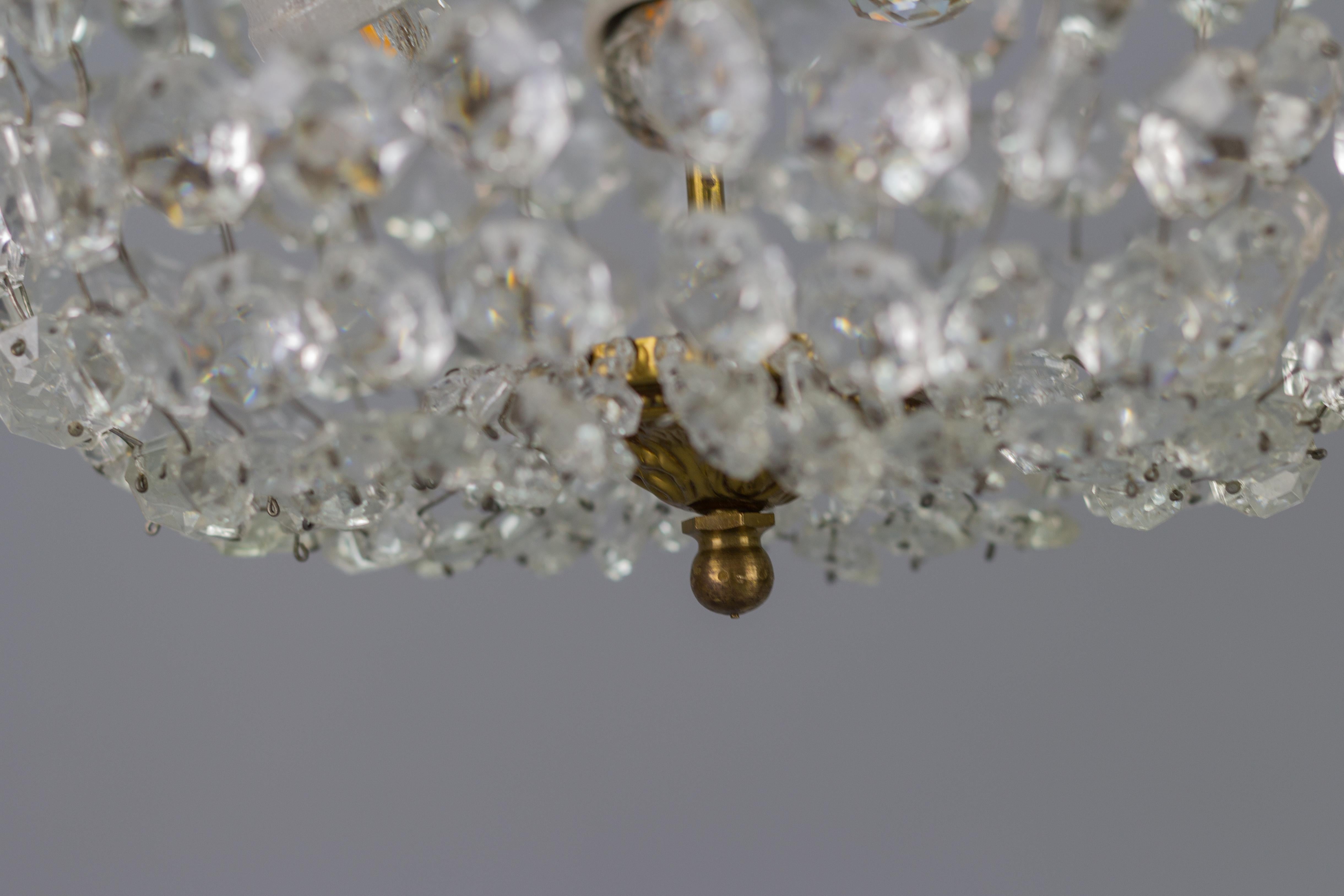 Lampadario a cesto a tre luci in ottone e vetro di cristallo in stile Impero in vendita 4