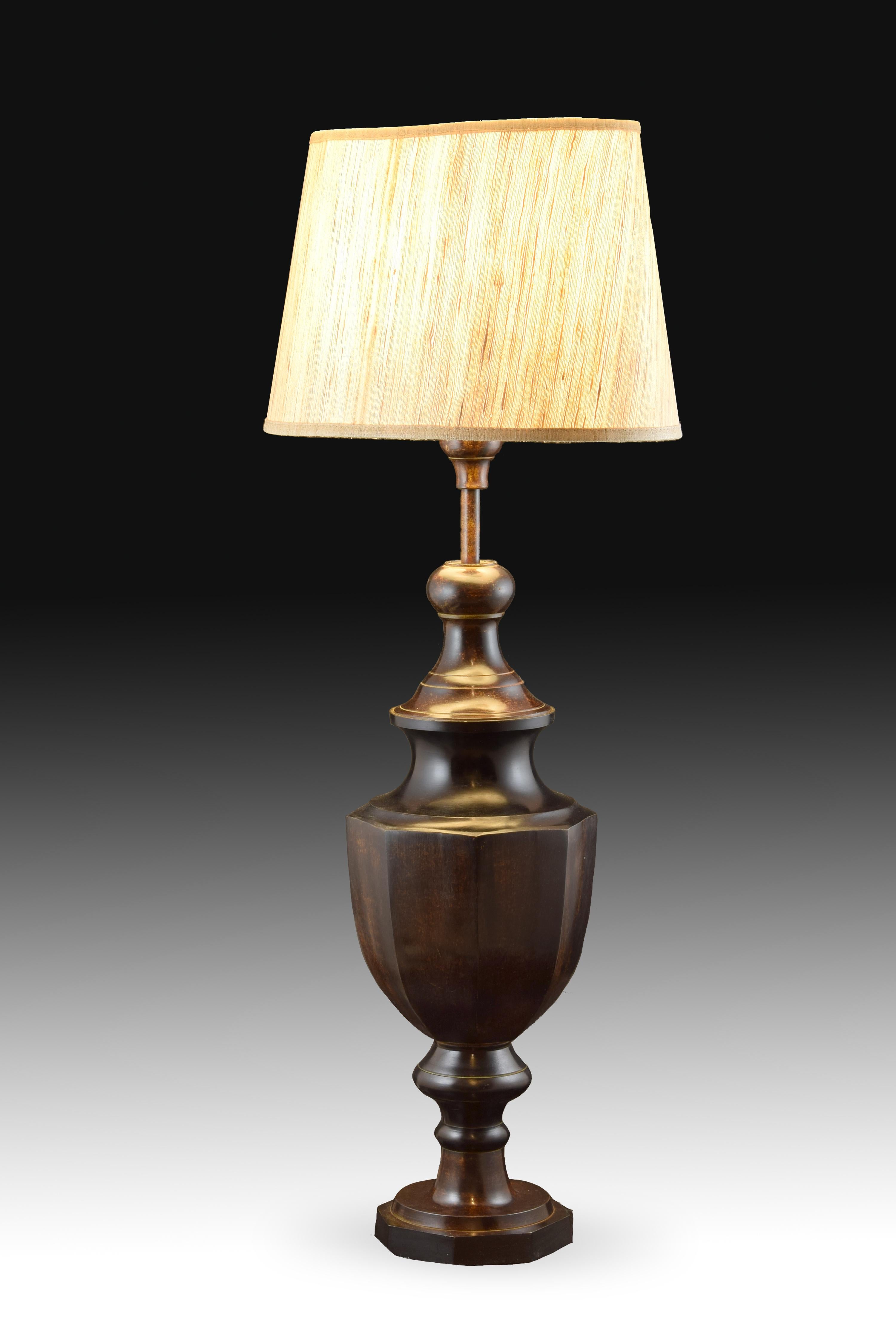 Empire Style Bronze Lamp. In Good Condition For Sale In Madrid, ES