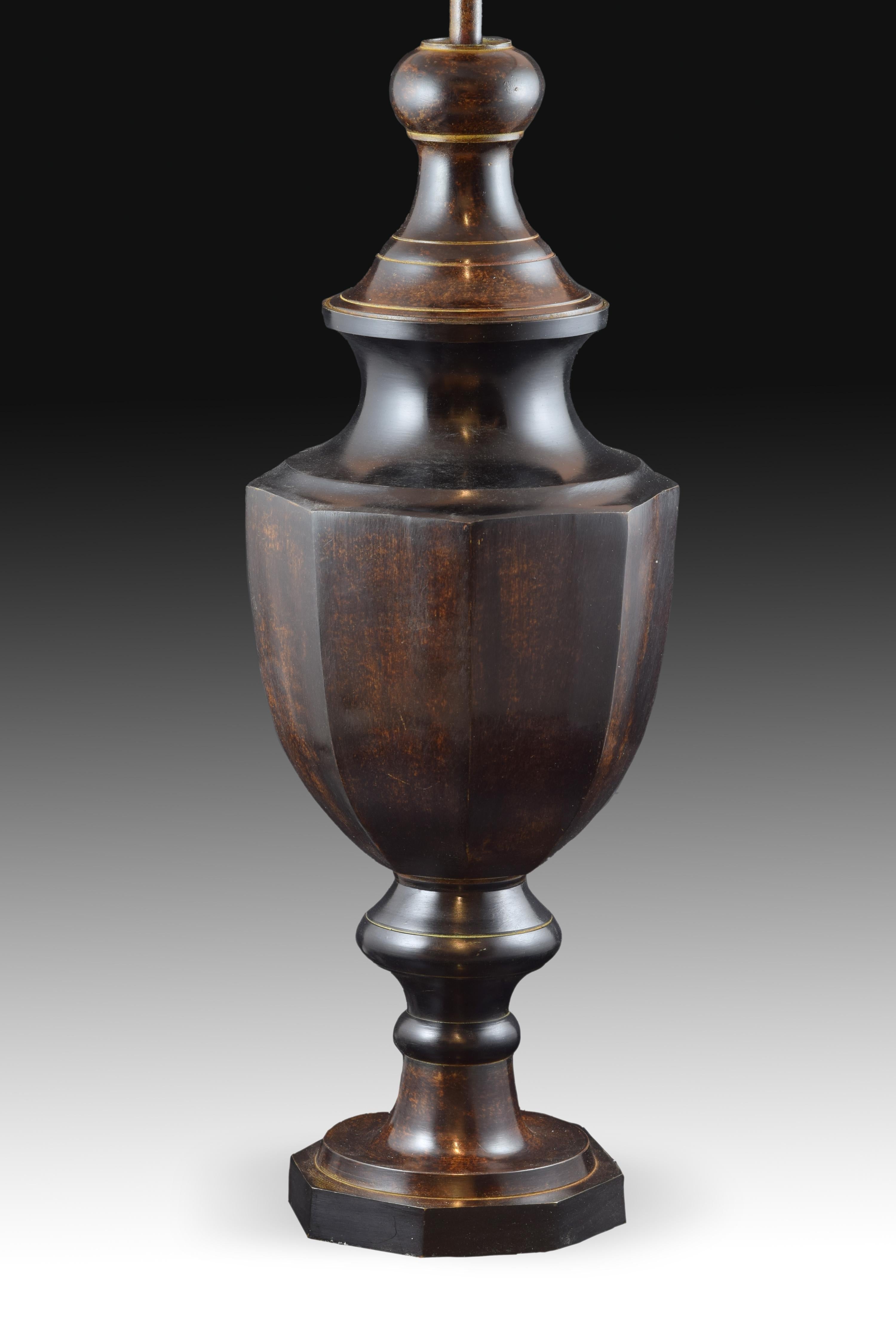 Empire Style Bronze Lamp. For Sale 2