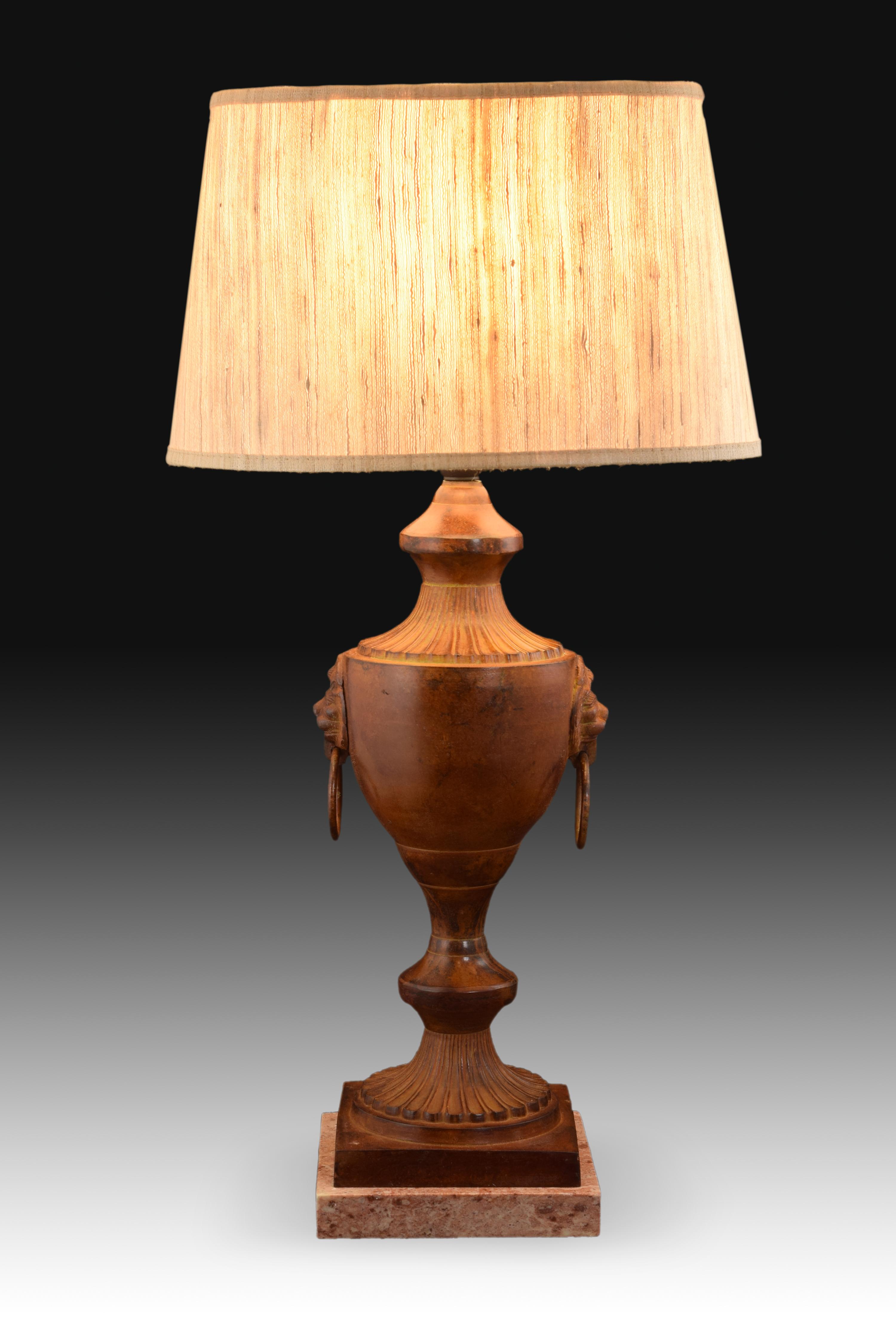 Autre Lampe de table de style Empire en bronze, base en marbre. Pas d'abat-jour inclus en vente