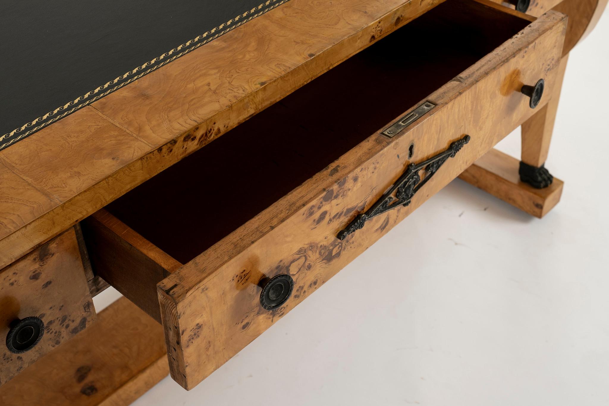 Schreibtisch aus Wurzelholz im Empire-Stil im Angebot 7
