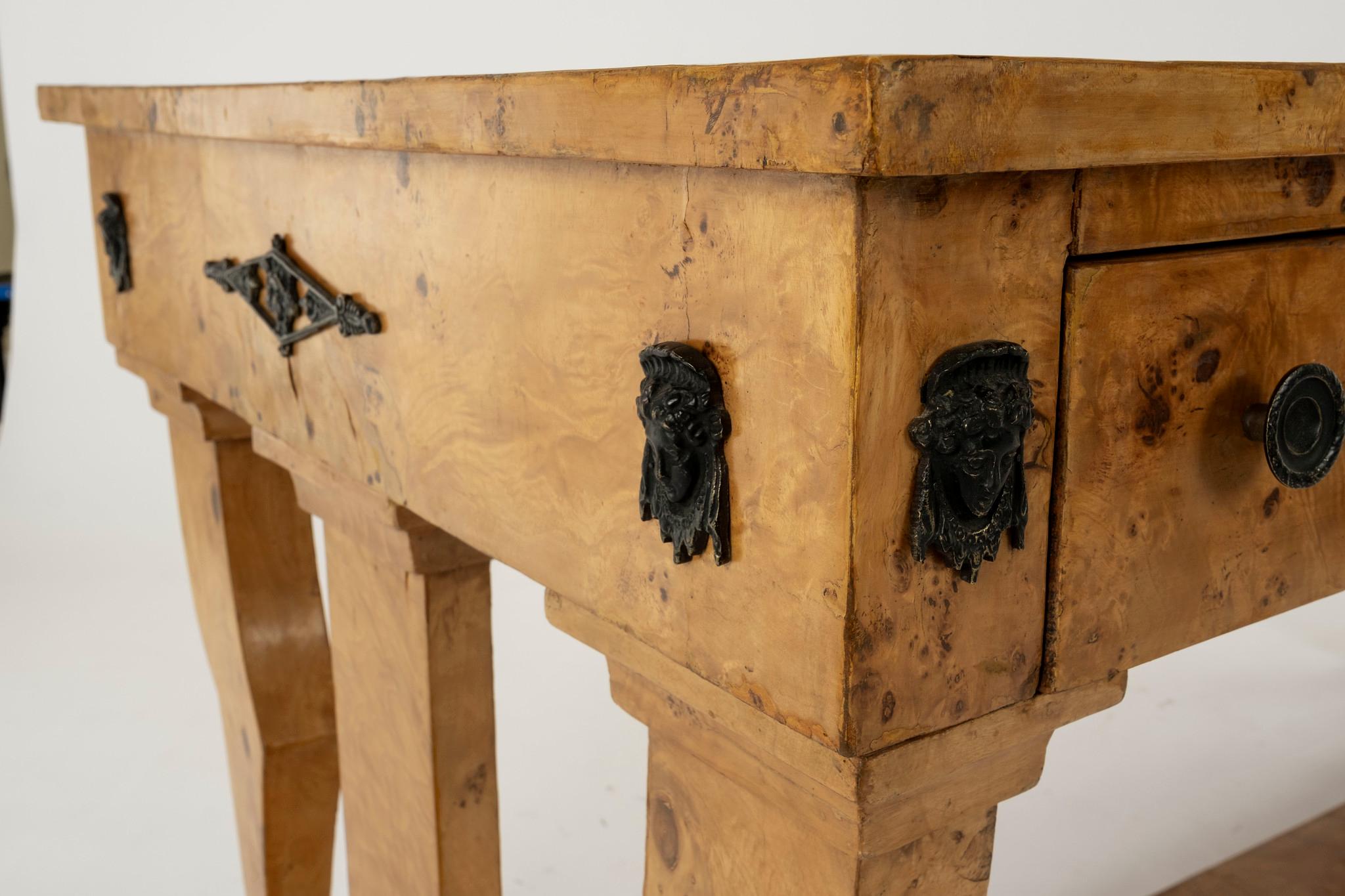 Scrivania in legno di radica in stile impero in vendita 1