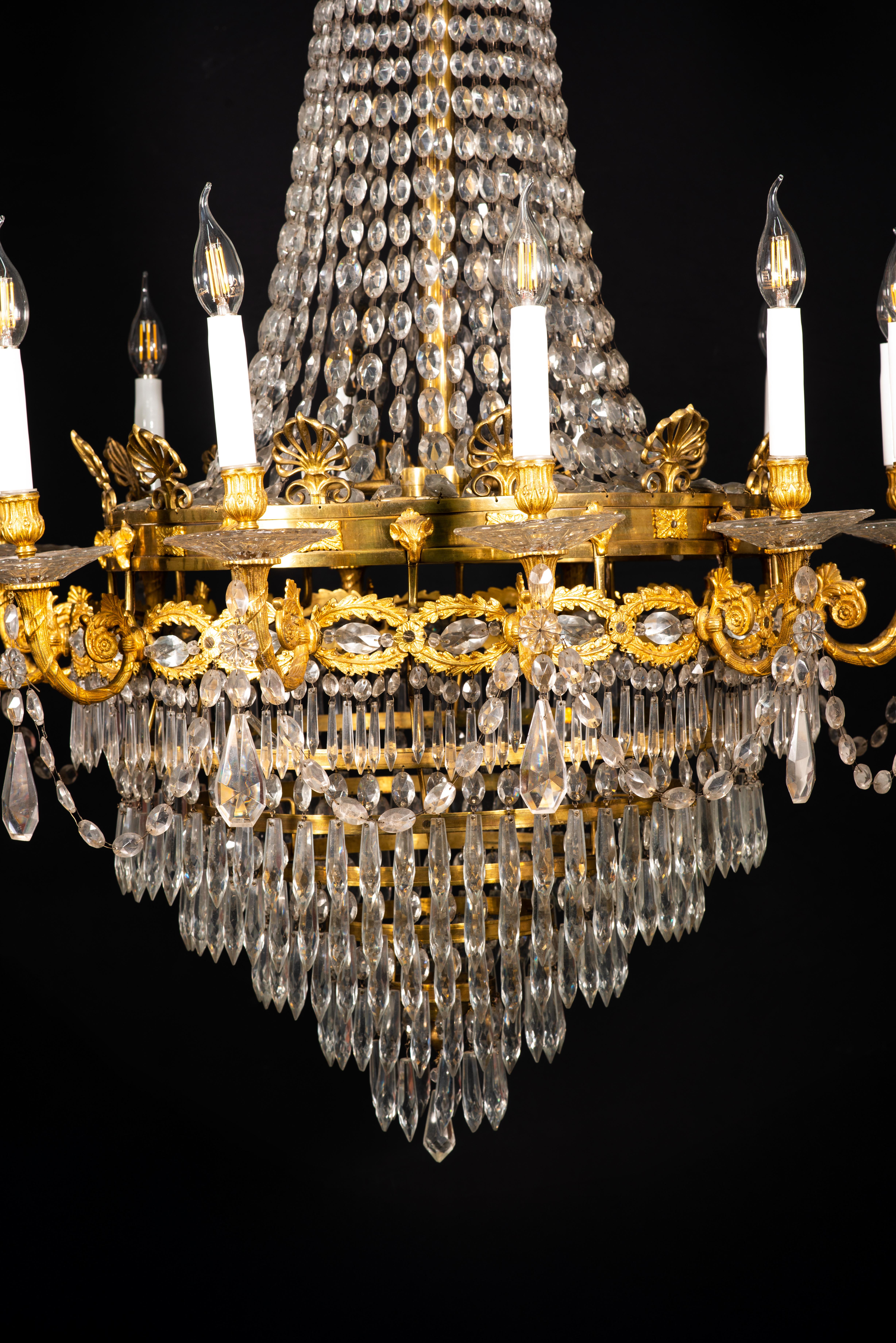 Deckenleuchte im Empire-Stil. Bronze und Glas. 19. Jahrhundert. im Angebot 8