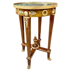 Table circulaire à piédestal de style Empire, période Napoléon III