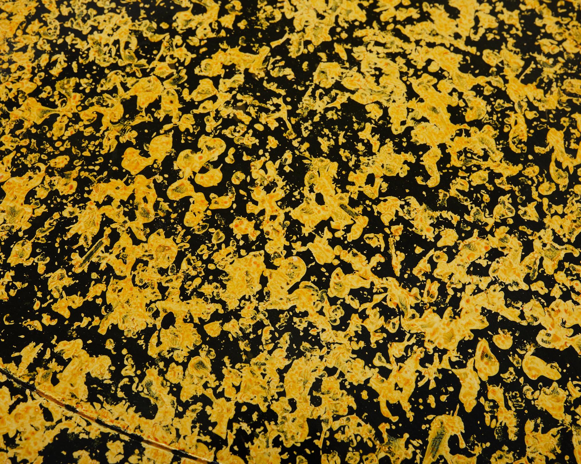 Couchtisch im Empire-Stil, lackiert, Speckled von Ira Yeager im Angebot 9