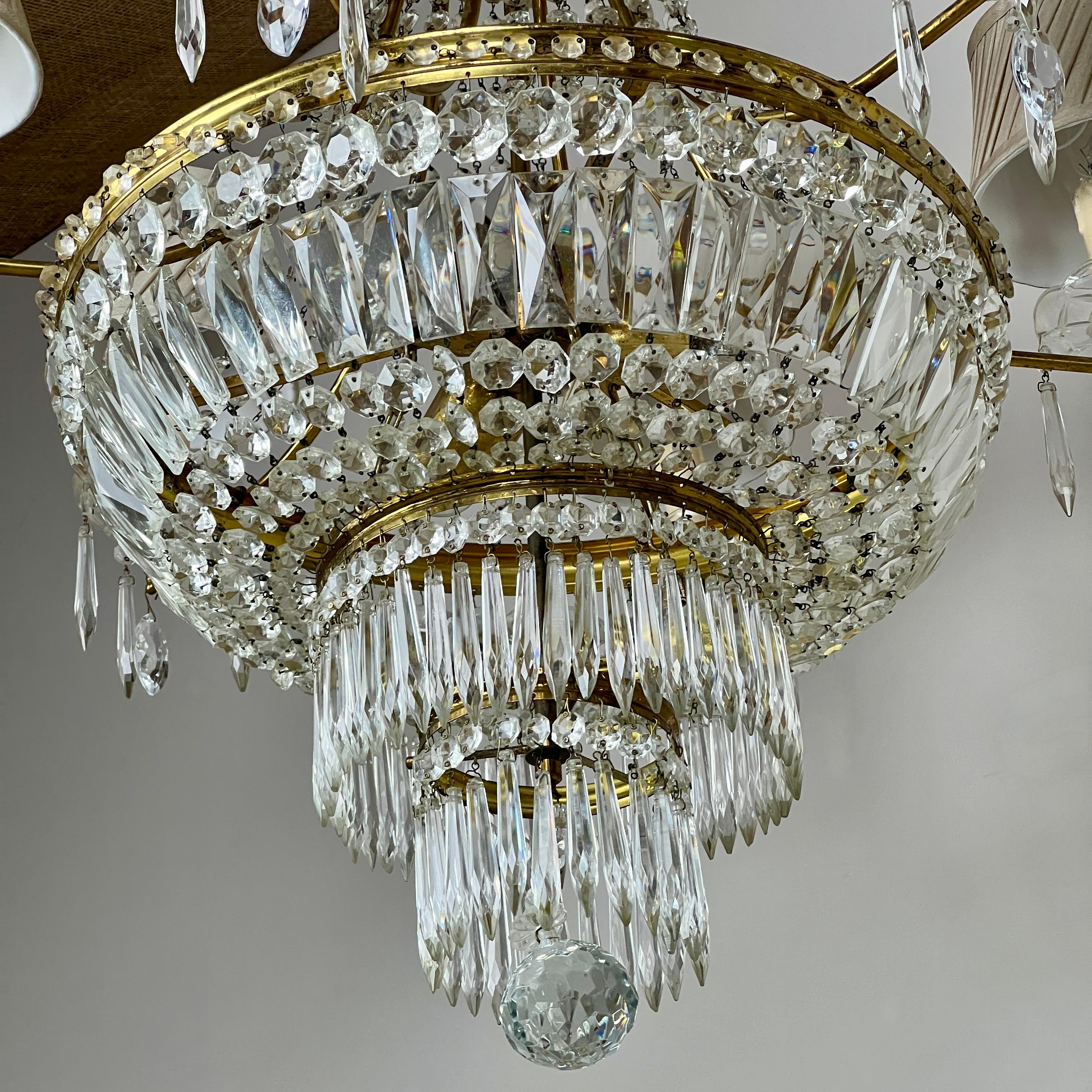 Empire Style Crystal and Brass Tent and Bag Chandelier In Good Condition In London, GB