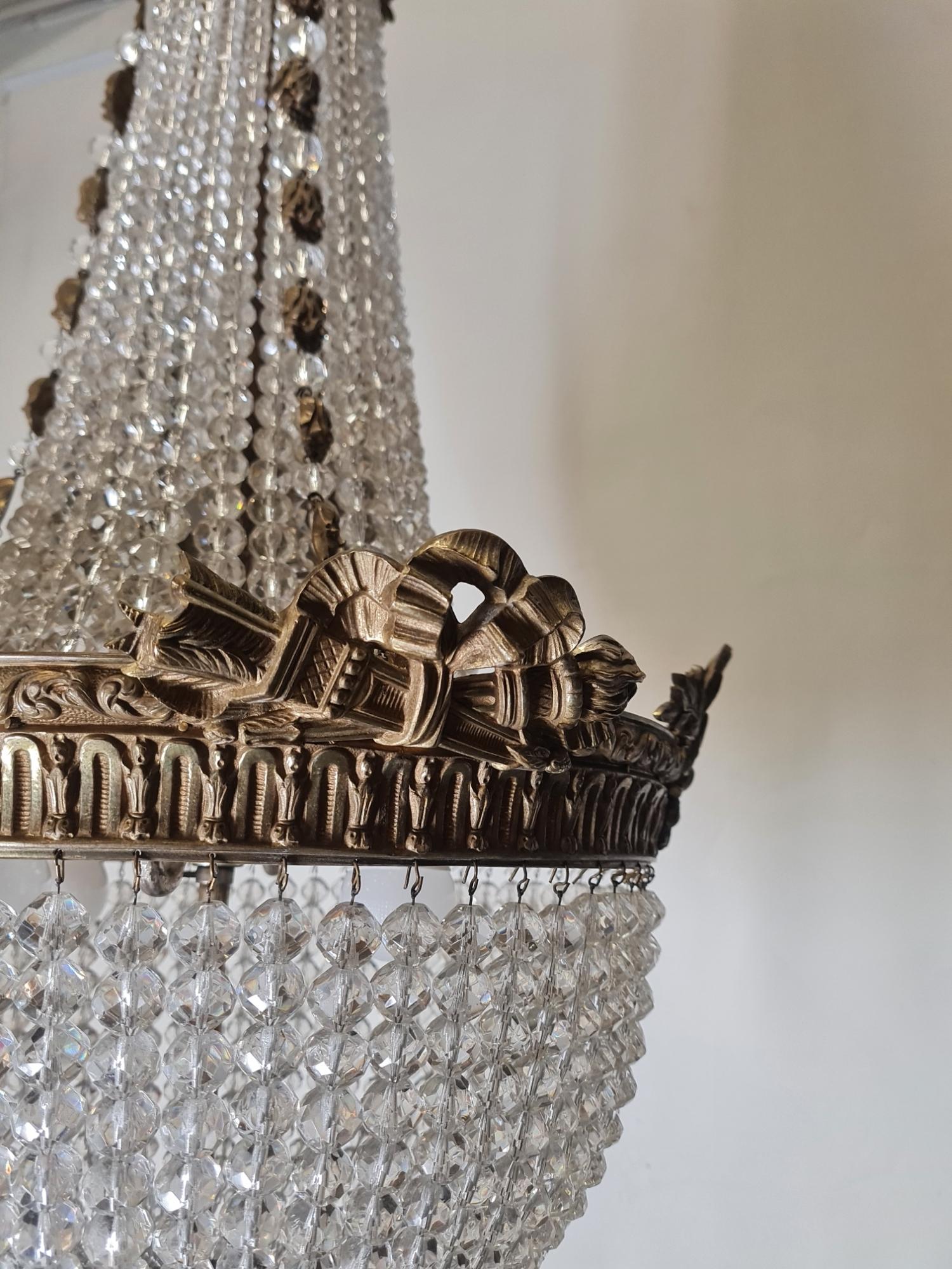Francese Lampadario in cristallo stile impero, corona d'alloro, fiamma e Arrow, fine '800 in vendita