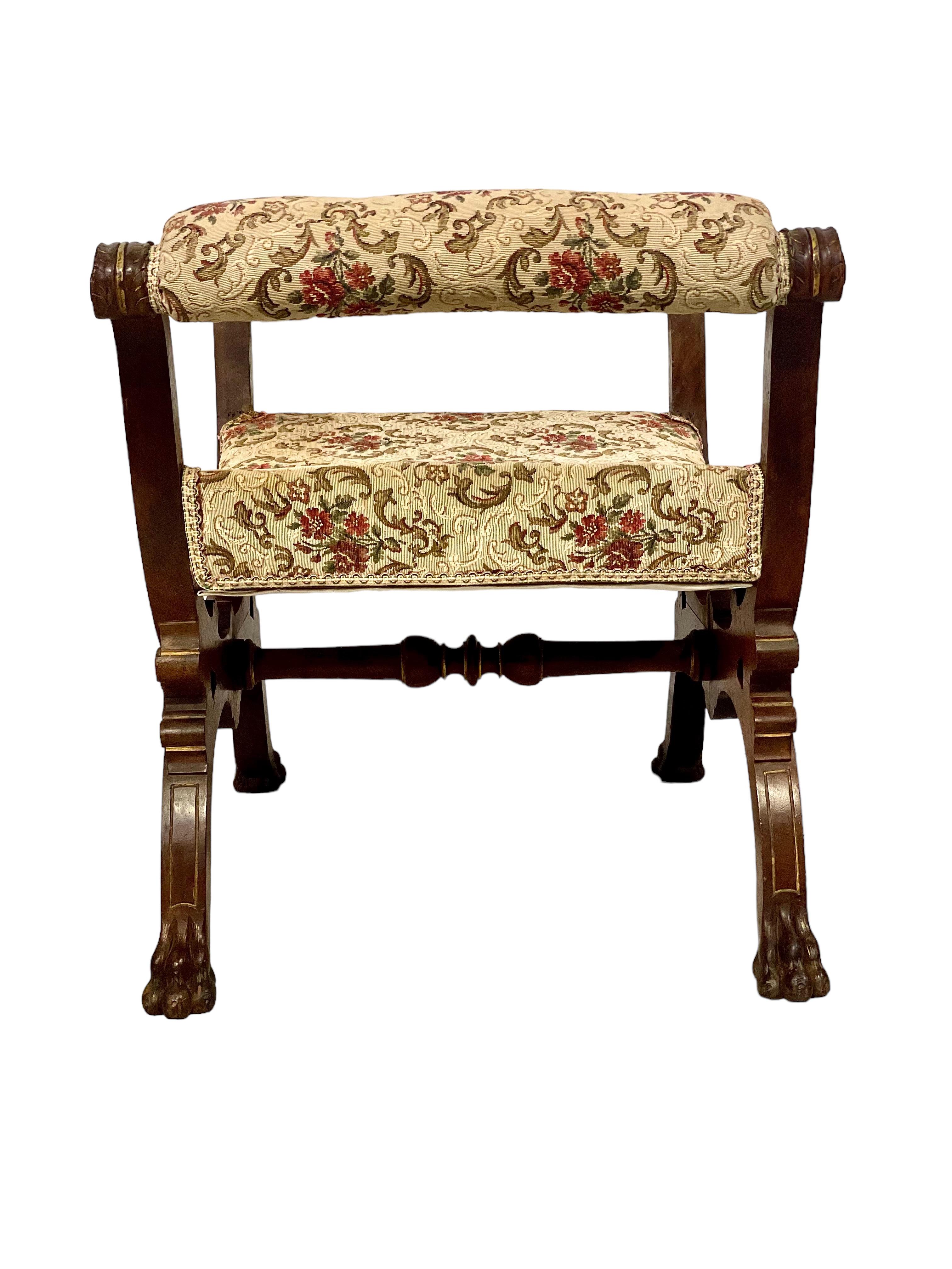 Taburete curul estilo Imperio con asiento tapizado Haya en venta
