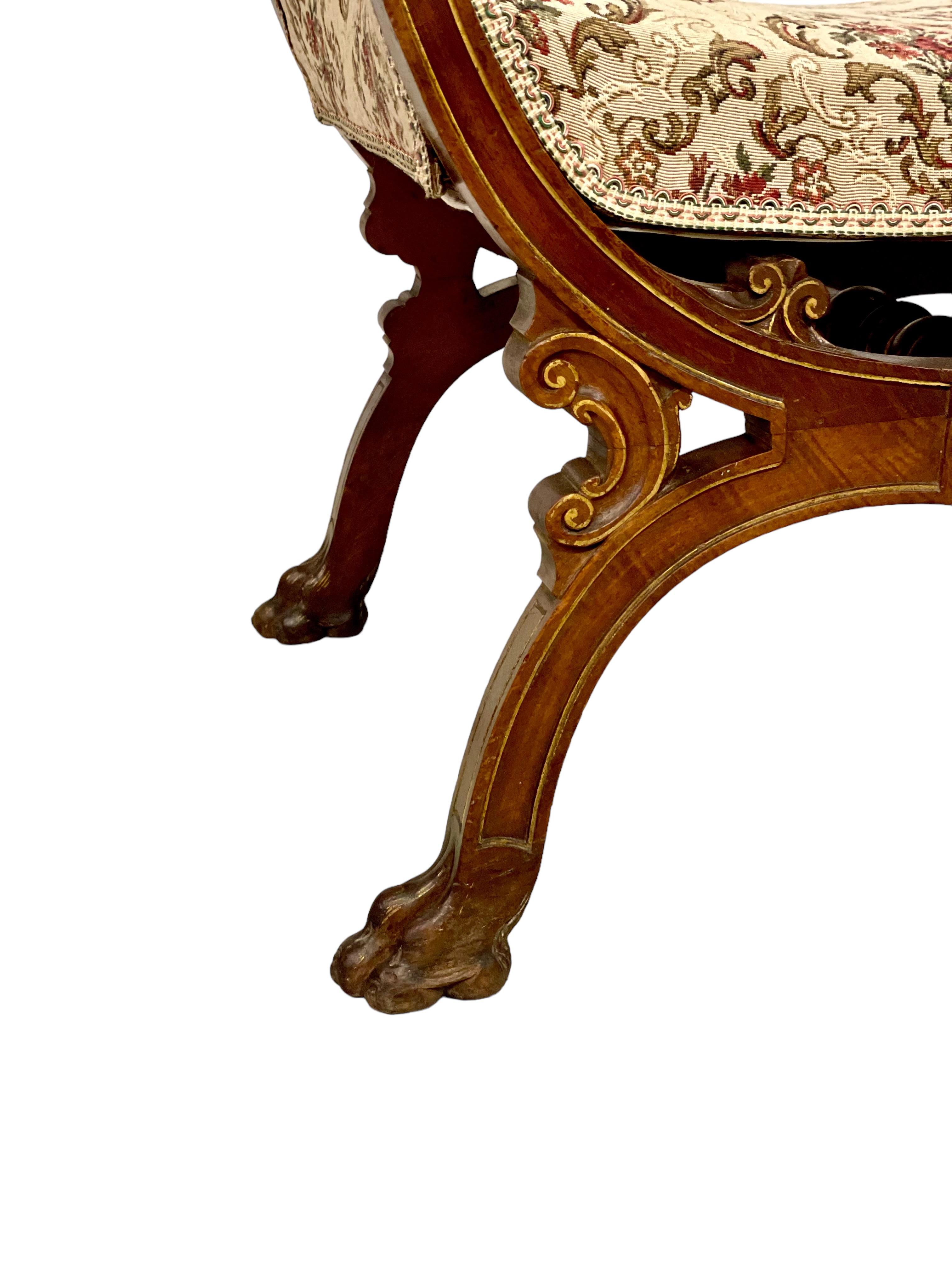 Taburete curul estilo Imperio con asiento tapizado en venta 1