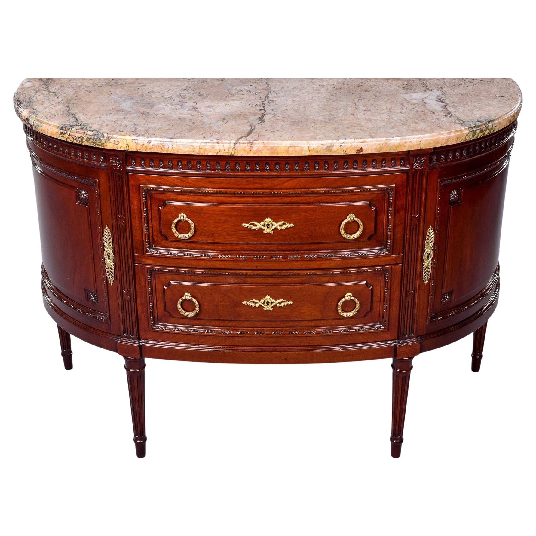 Commode Demi Lune de style Empire à deux portes surmontée de marbre en vente