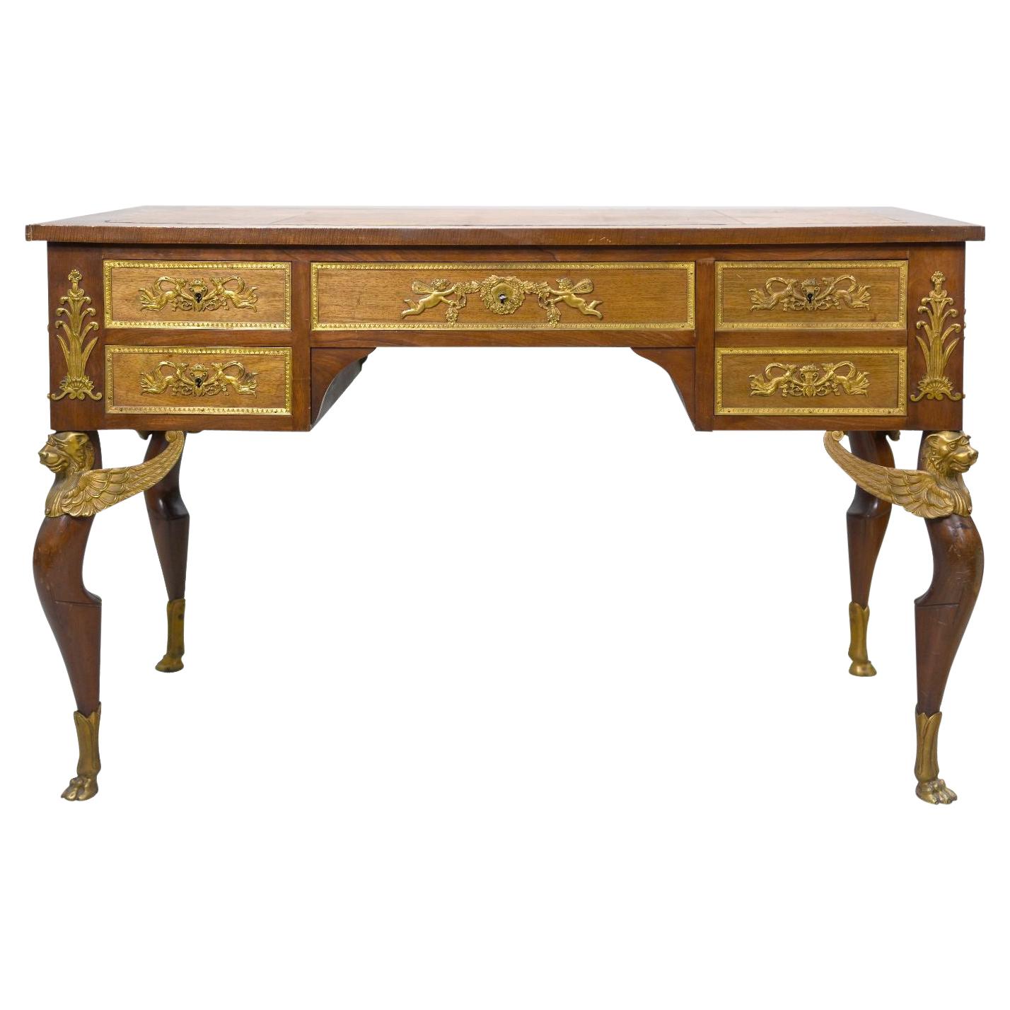 Scrivania in stile impero con un ricco registro di bronzo dorato in vendita