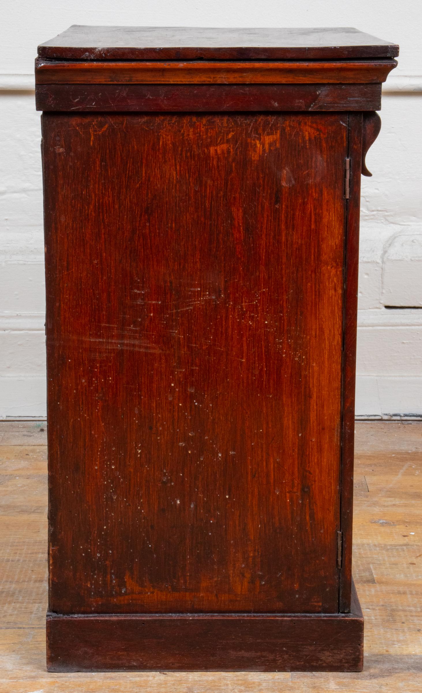 Empire Style Diminutive Flame Mahogany Chest of Drawers In Good Condition In New York, NY