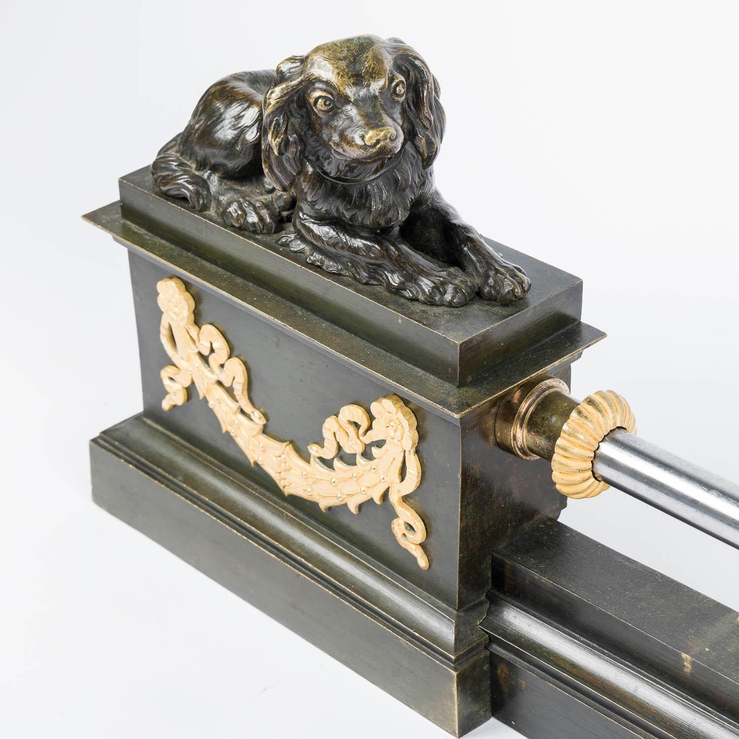 XIXe siècle Cheminée de style Empire avec chiens en vente