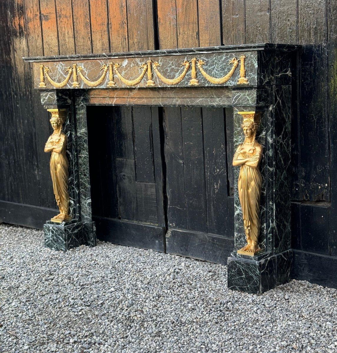 Cheminée de style Empire en marbre vert antique et bronze doré en vente 7