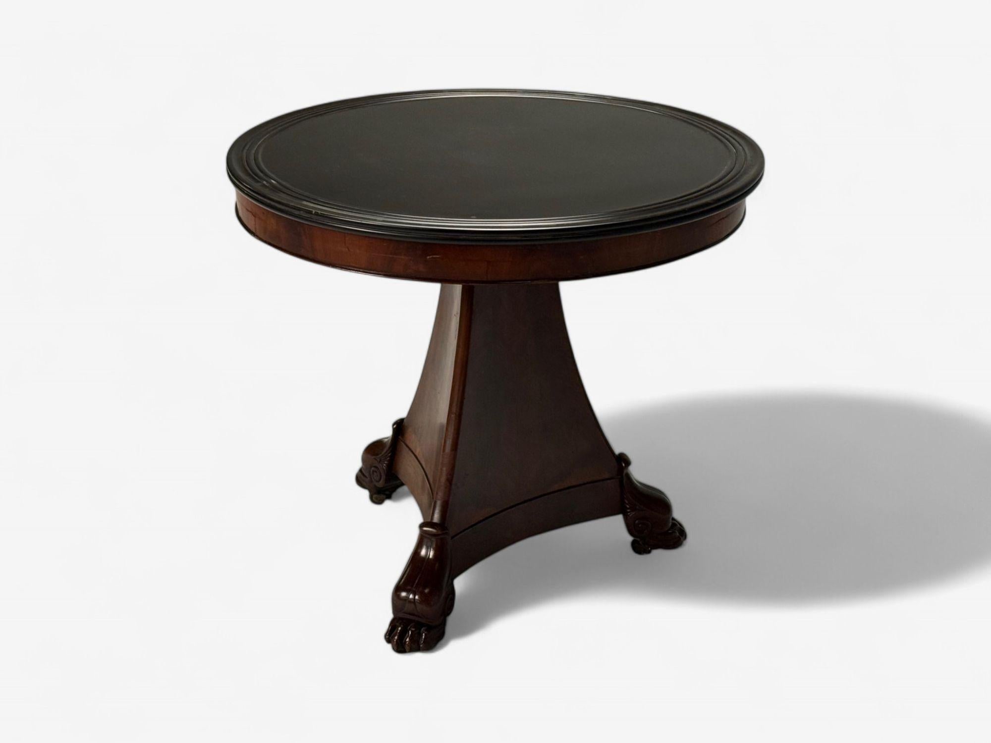 Charles X, French Empire Style, Flame Mahogany, Slate, Gueridon Table, 19th C. In Good Condition For Sale In Manhasset, NY