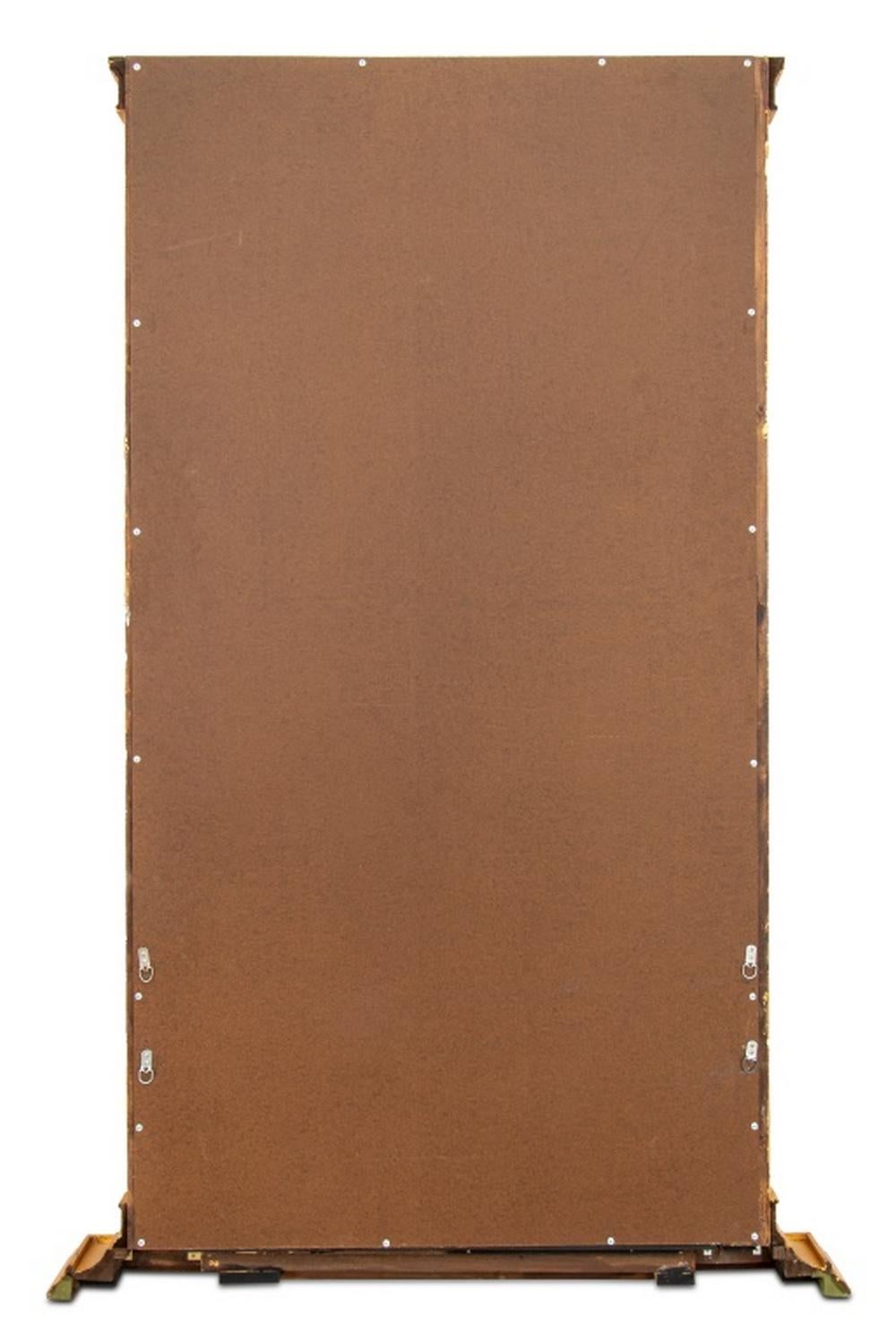 20ième siècle Miroir mural en bois doré de style Empire en vente