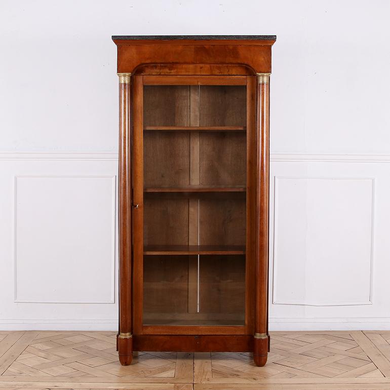 Good Quality French 19th Century China Cabinet from Paris. Empire. C.1820
Dimensions:
W:31″
D:16″
H: 64.5″
