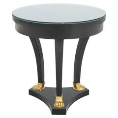 Mesa Auxiliar de Madera Ebonizada con Tapa de Cristal Estilo Imperio
