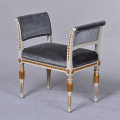 Banco Alto Estilo Imperio con Detalles Dorados y Tapicería de Terciopelo de Mohair