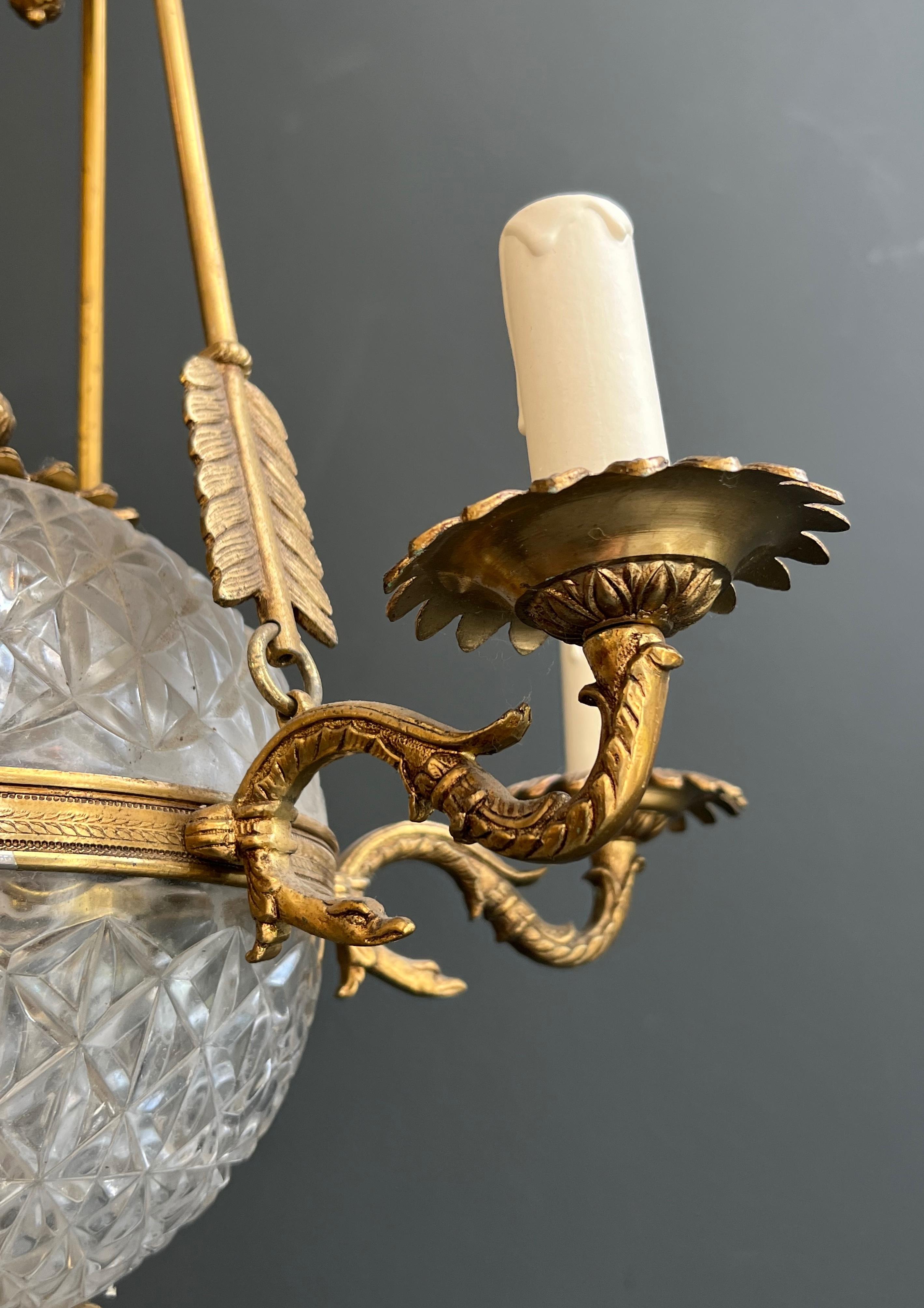 Lampadario a mongolfiera in stile impero in bronzo e cristallo in vendita 2
